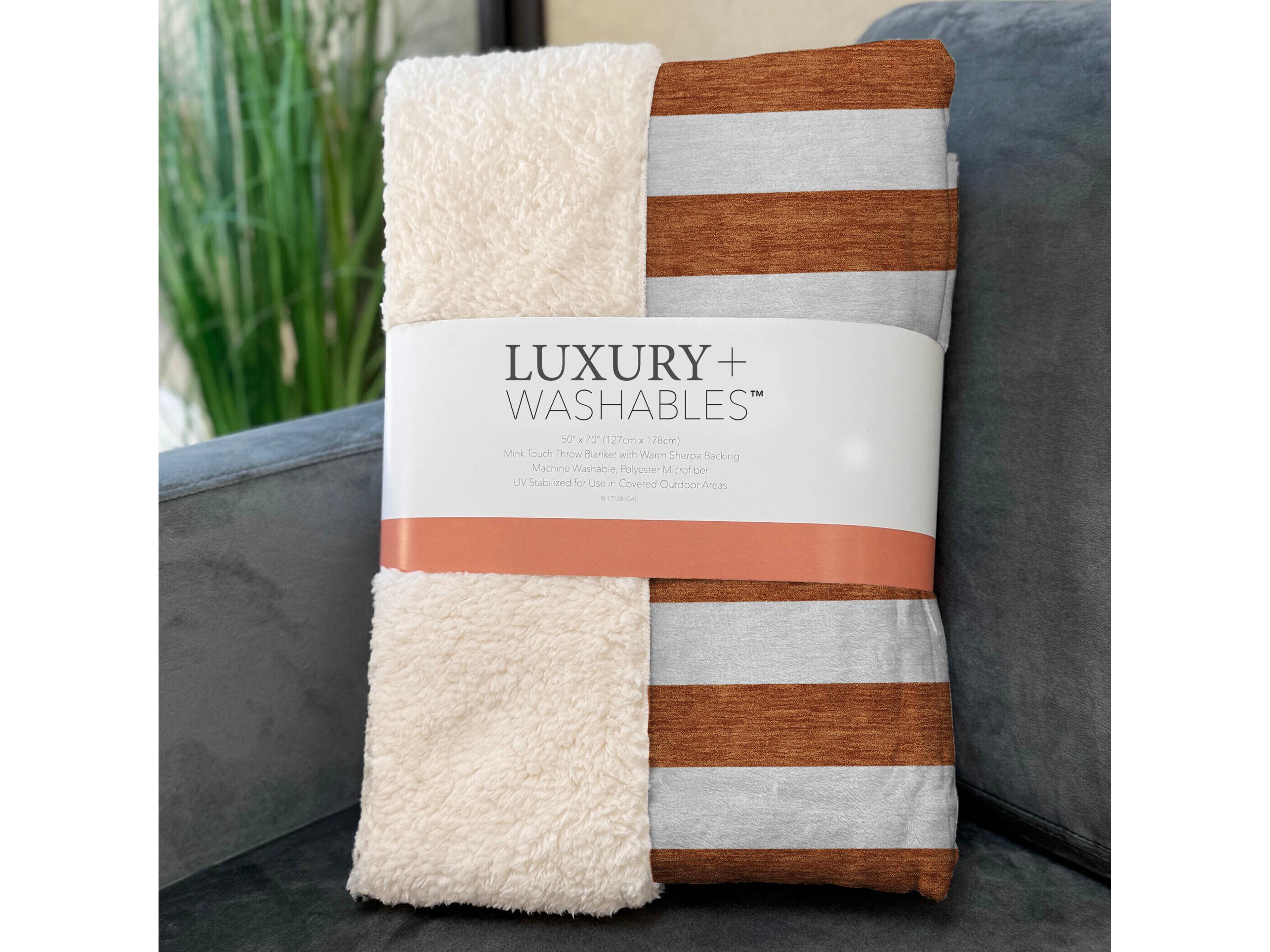 Dalyn Sherpa Orange Polyester Throw