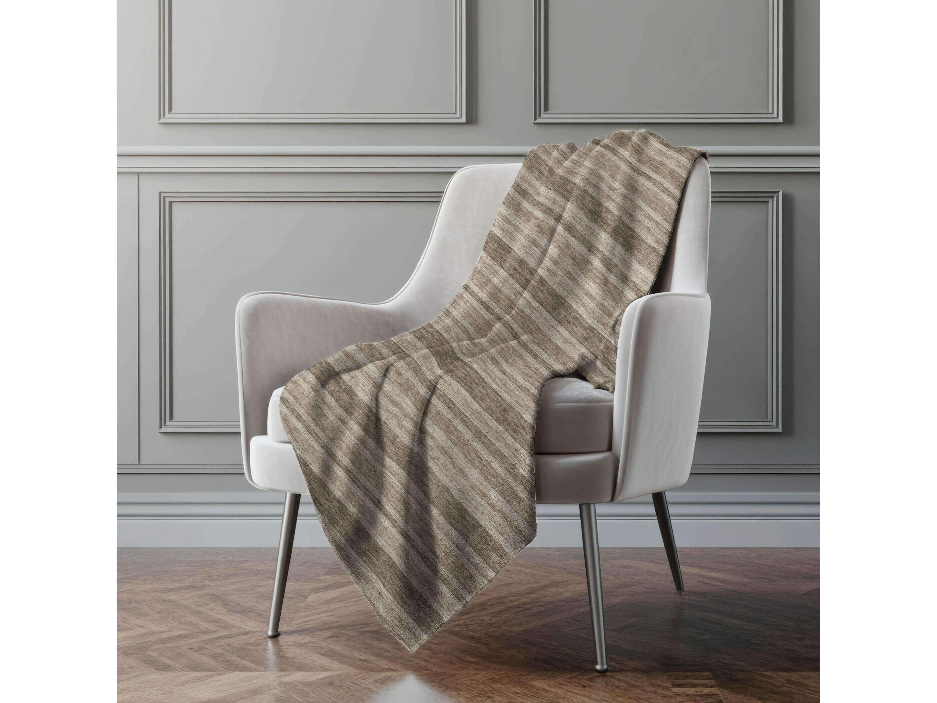 Dalyn Sherpa Brown Polyester Throw