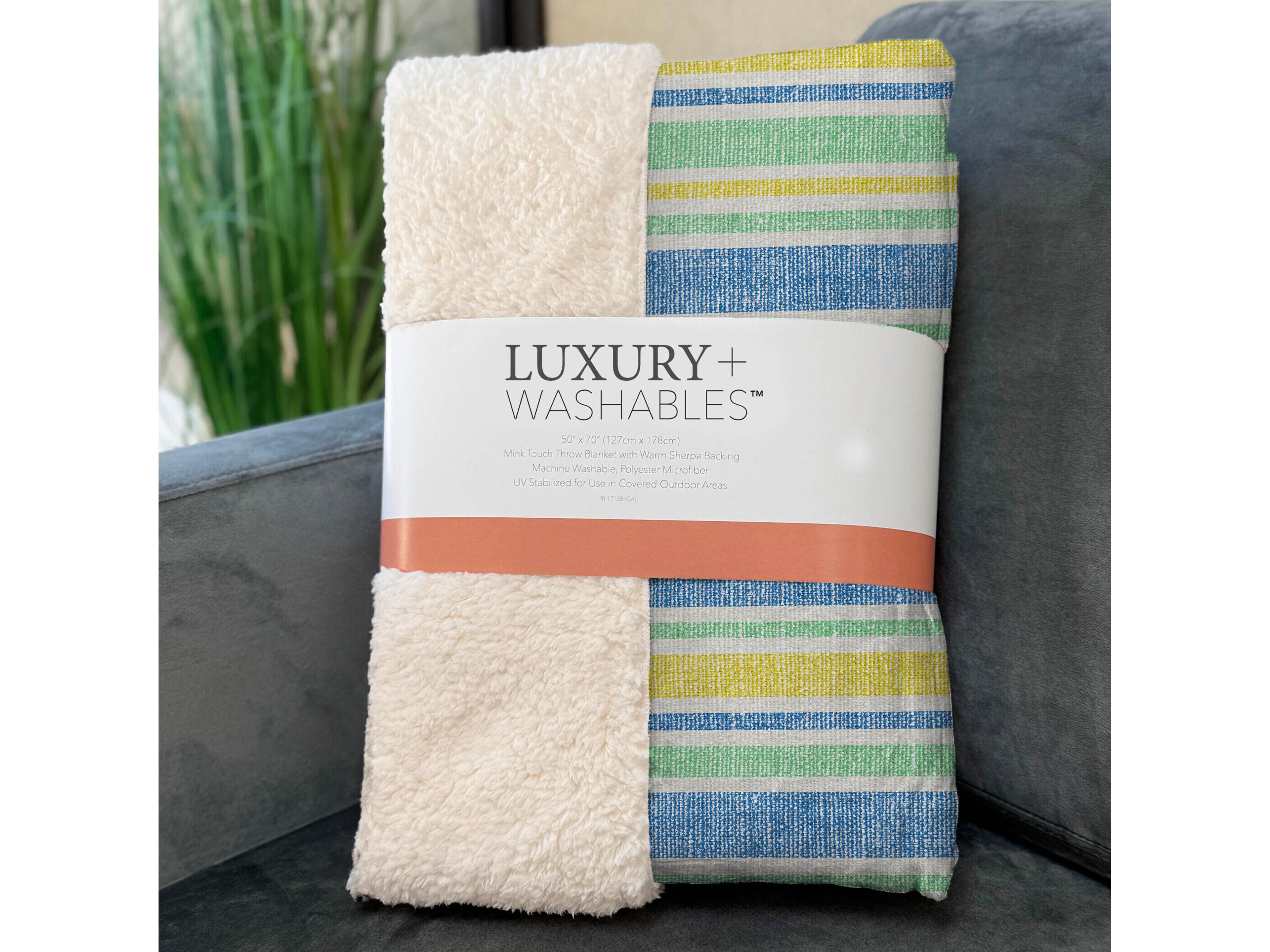 Dalyn Sherpa Gold Polyester Throw