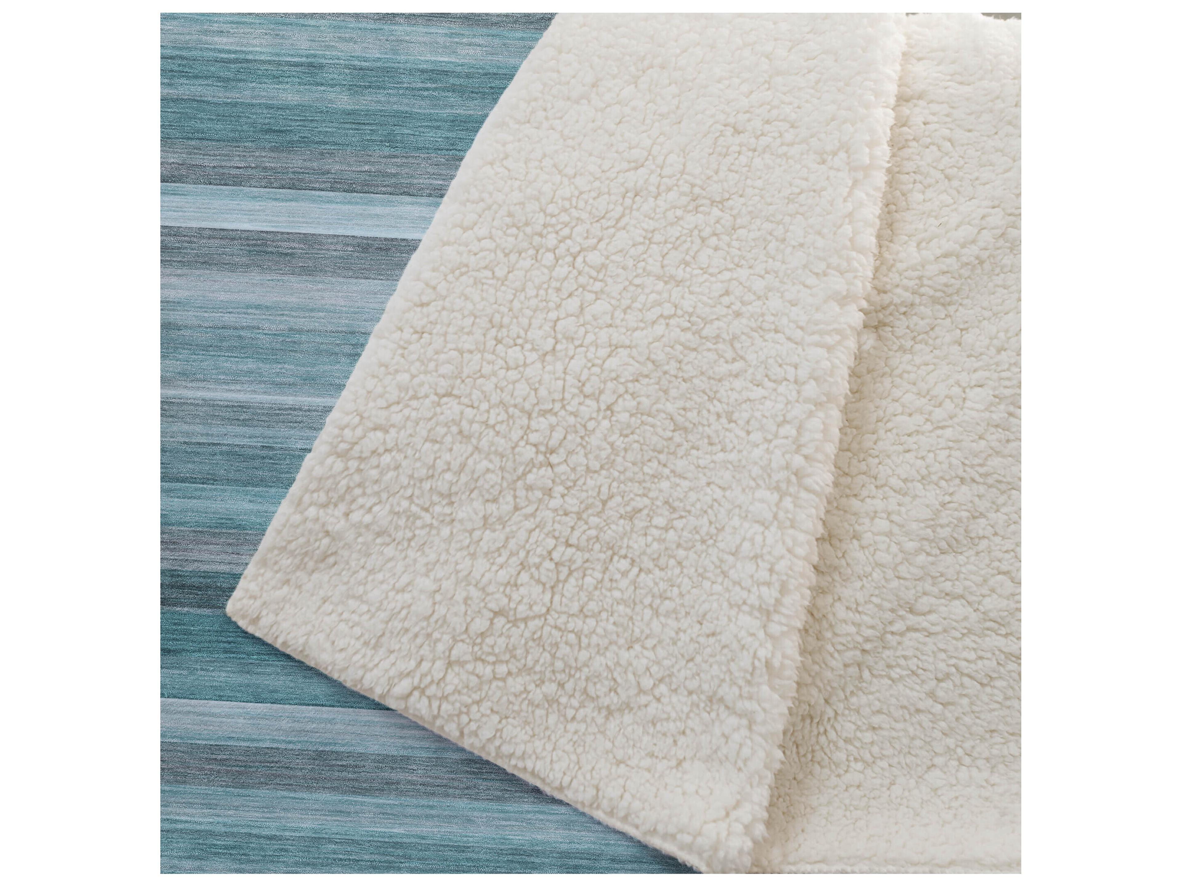 Dalyn Sherpa Teal Polyester Throw