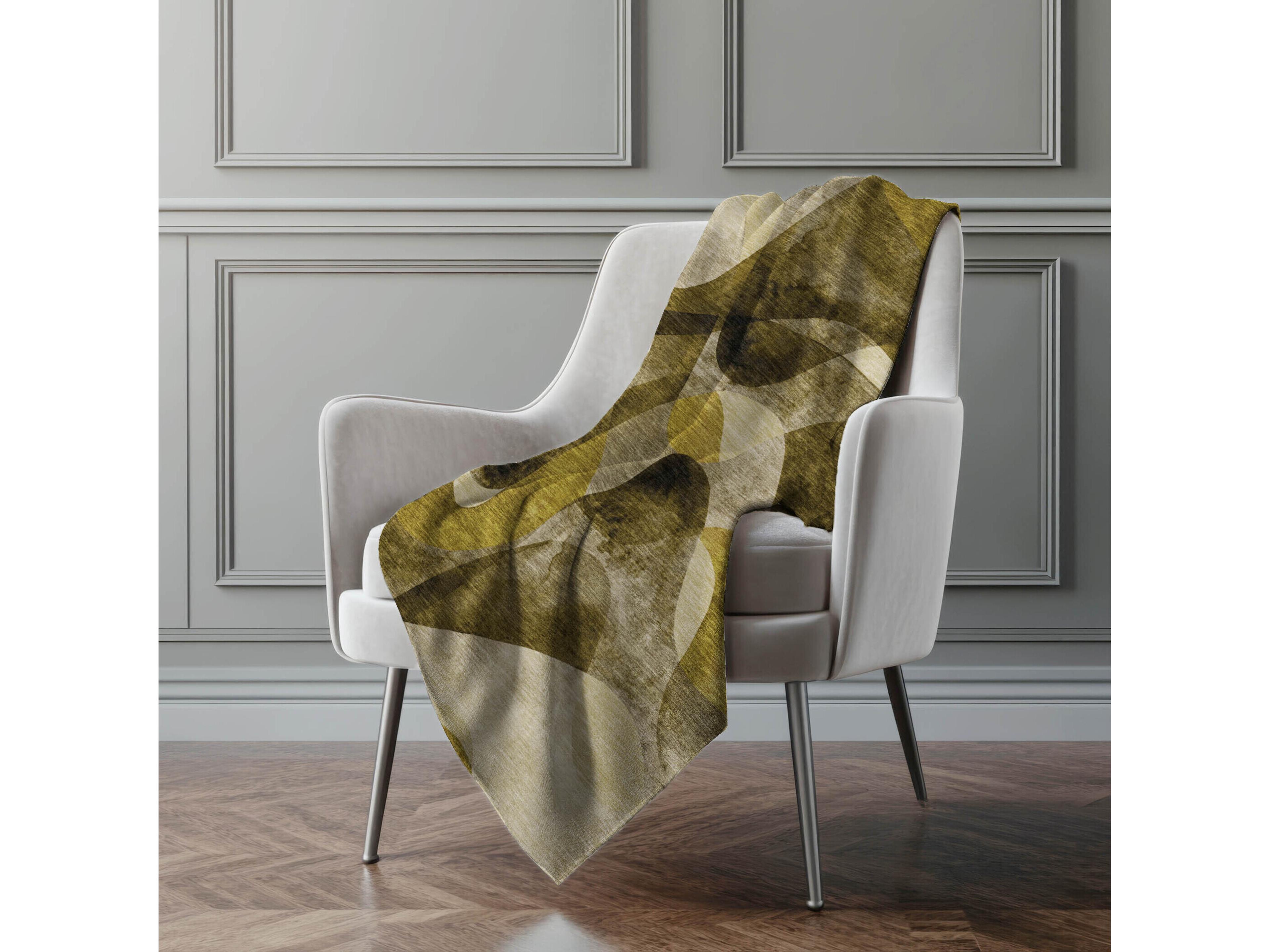 Dalyn Sherpa Brown Polyester Throw
