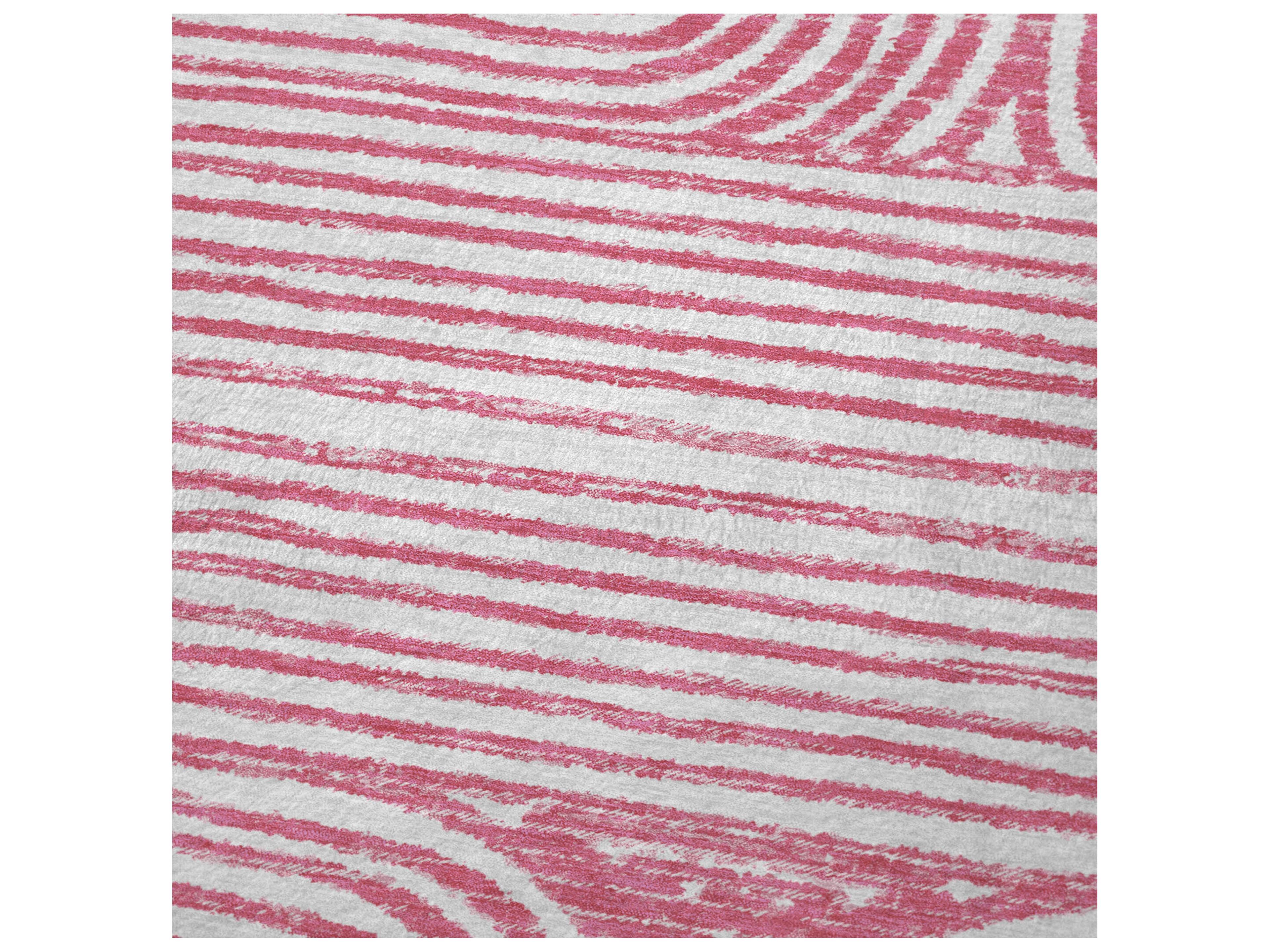Dalyn Sherpa Pink Polyester Throw