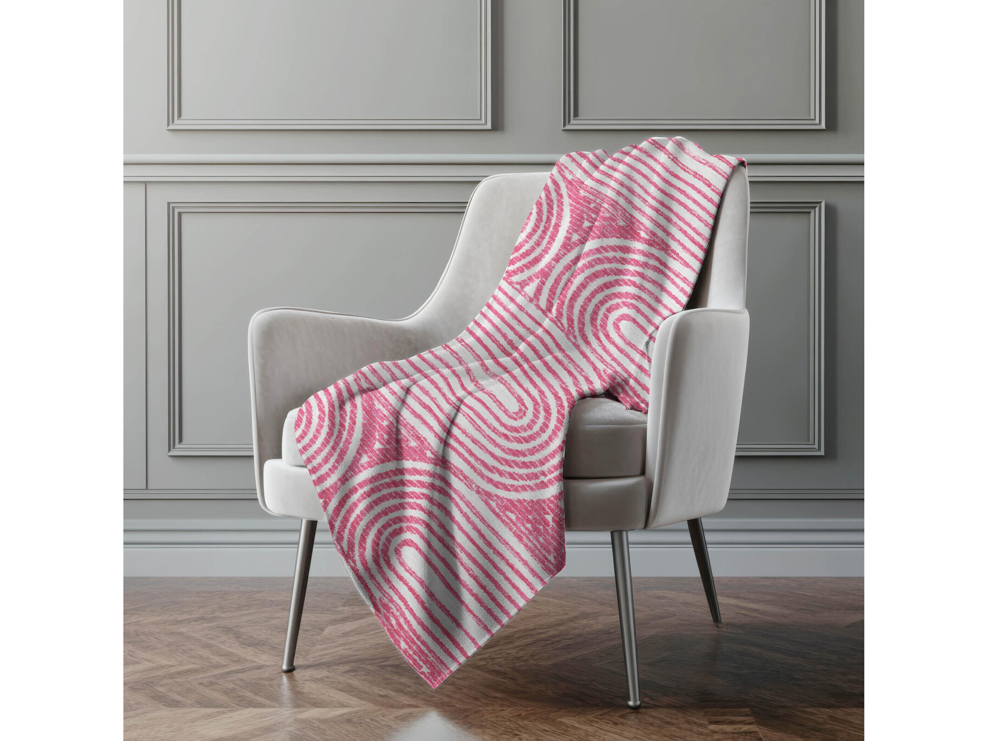 Dalyn Sherpa Pink Polyester Throw