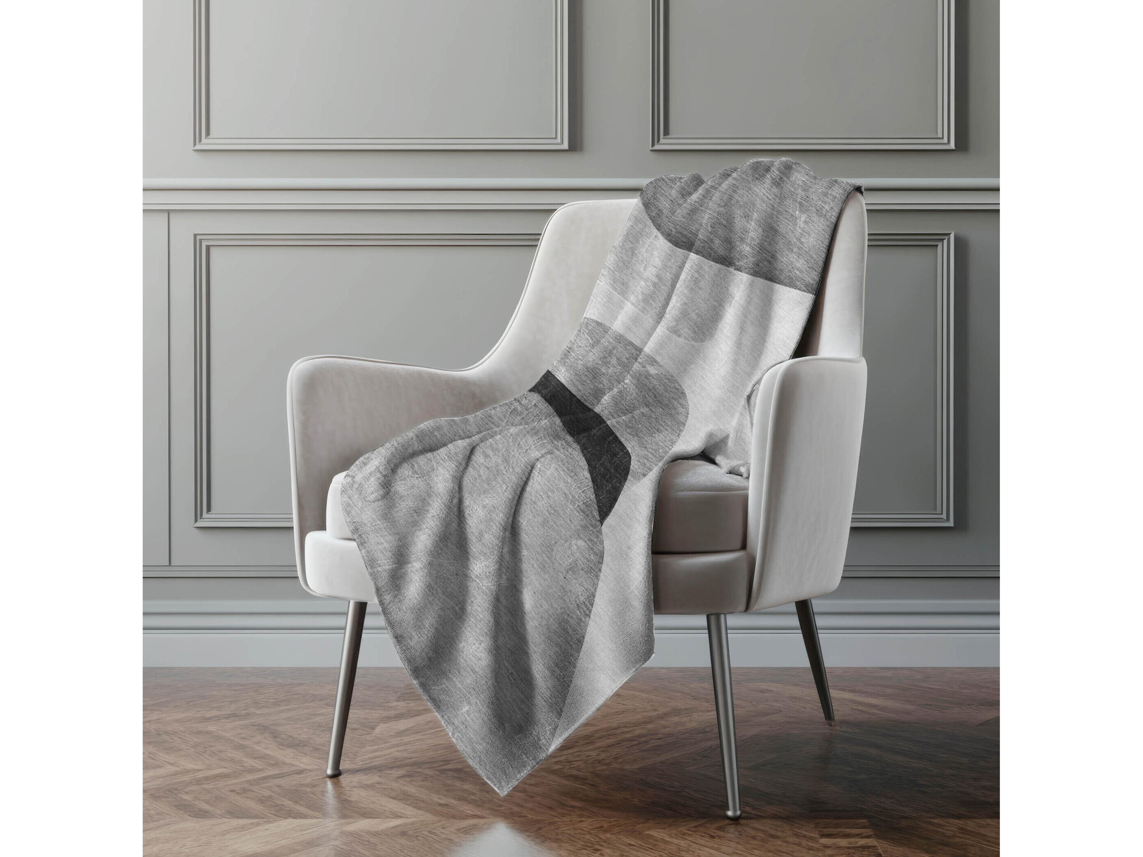 Dalyn Sherpa Gray Polyester Throw