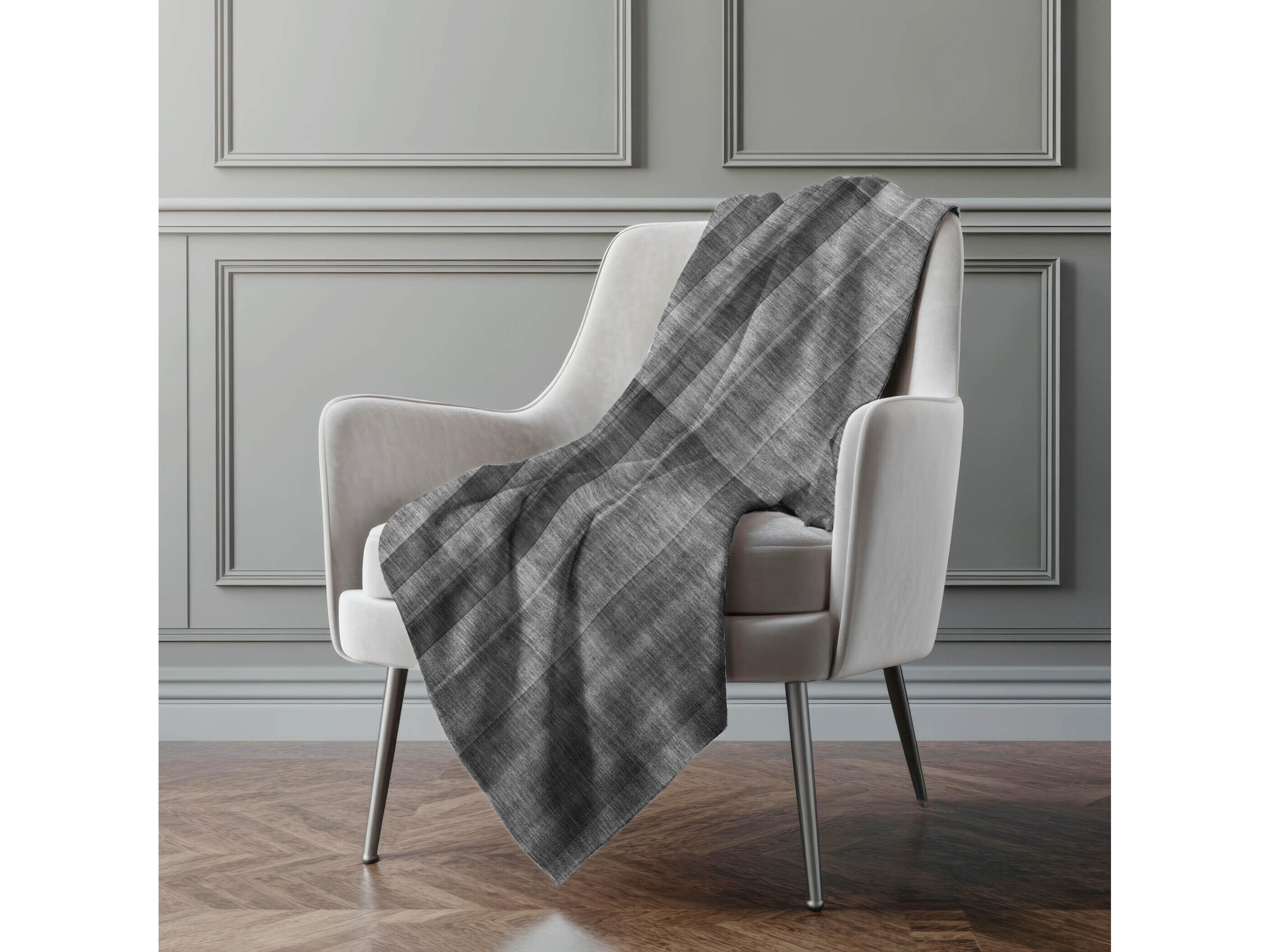 Dalyn Sherpa Gray Polyester Throw