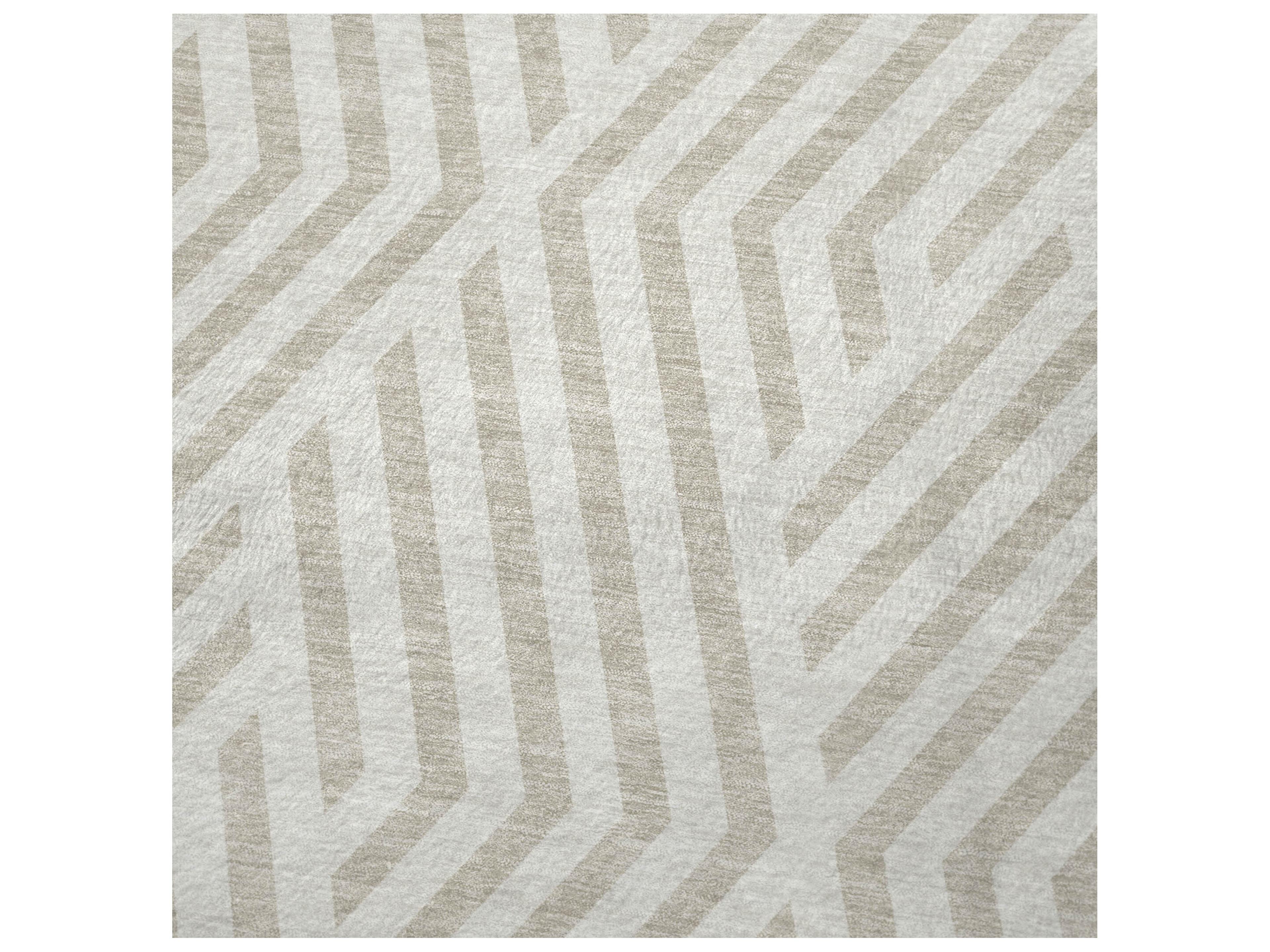 Dalyn Sherpa Ivory Polyester Throw