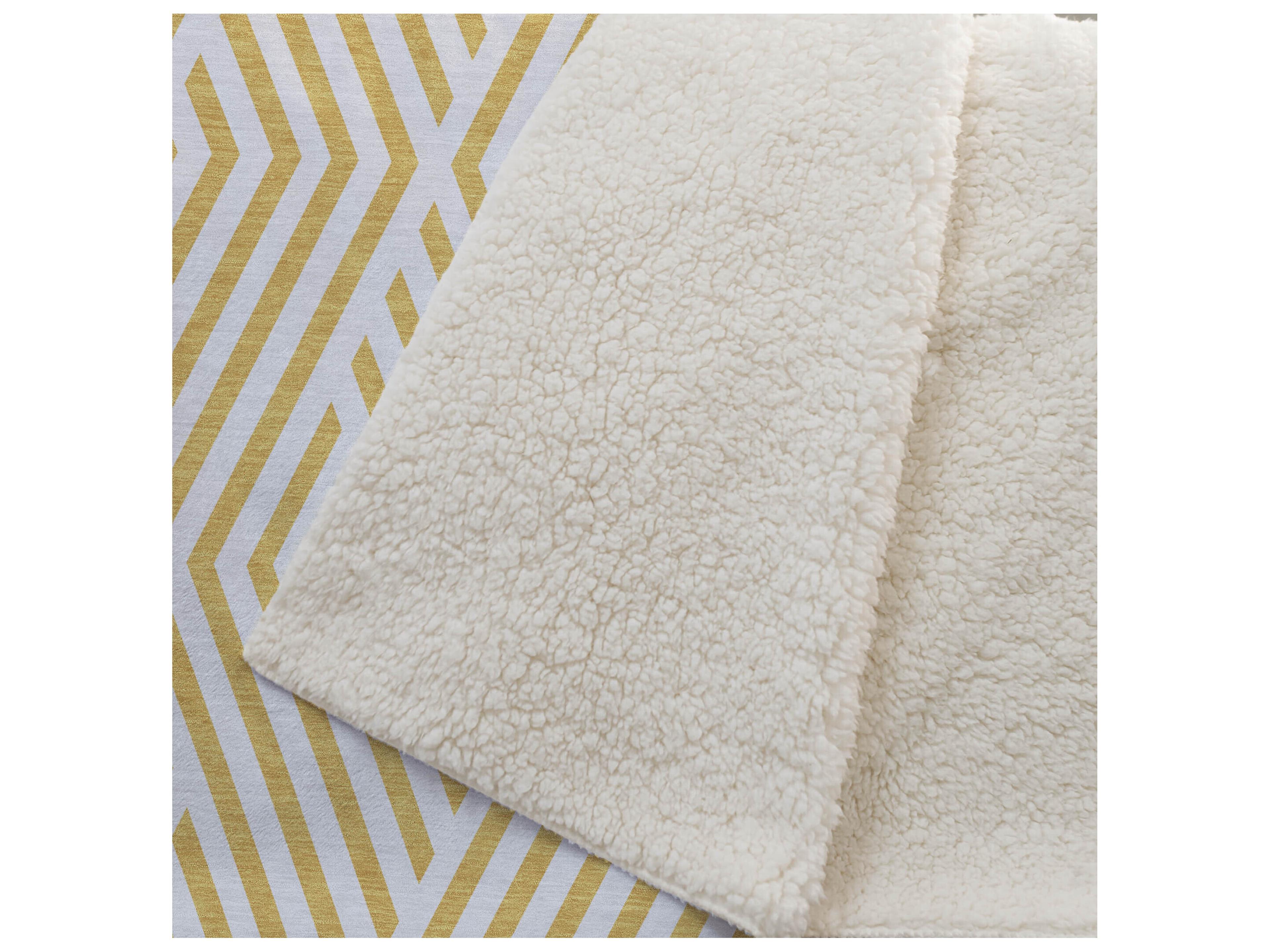 Dalyn Sherpa Gold Polyester Throw