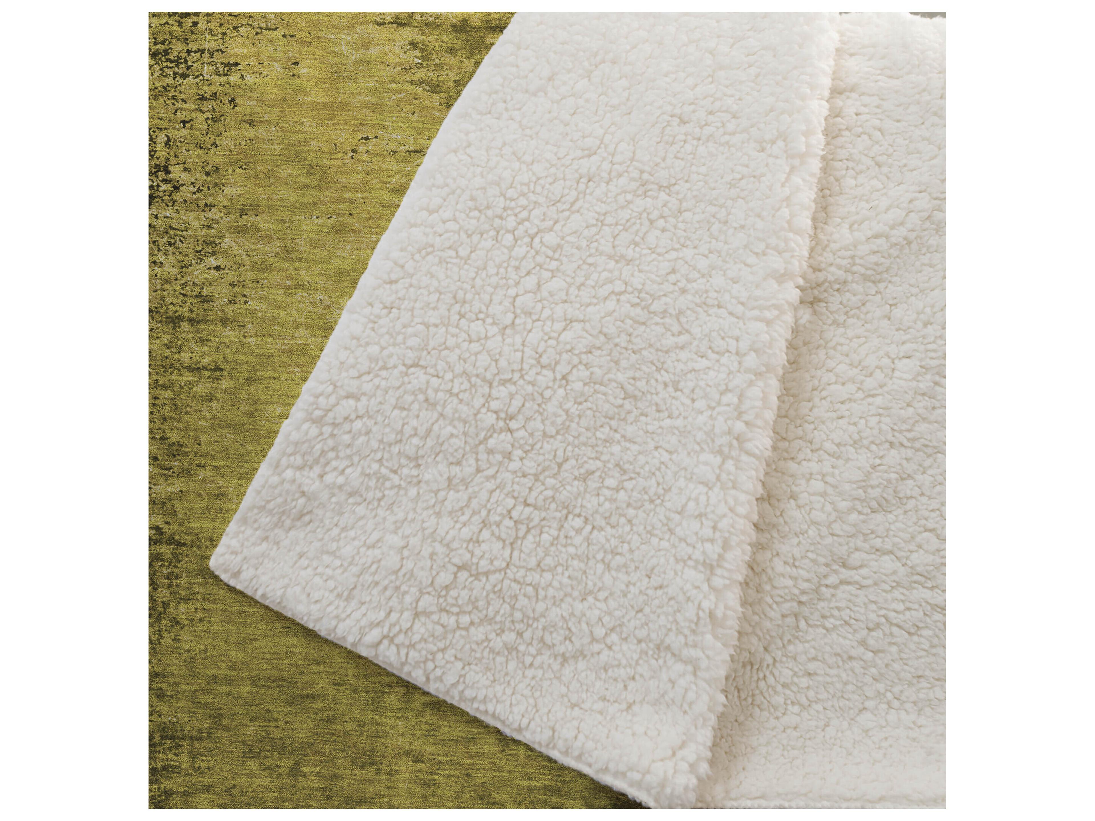 Dalyn Sherpa Gold Polyester Throw