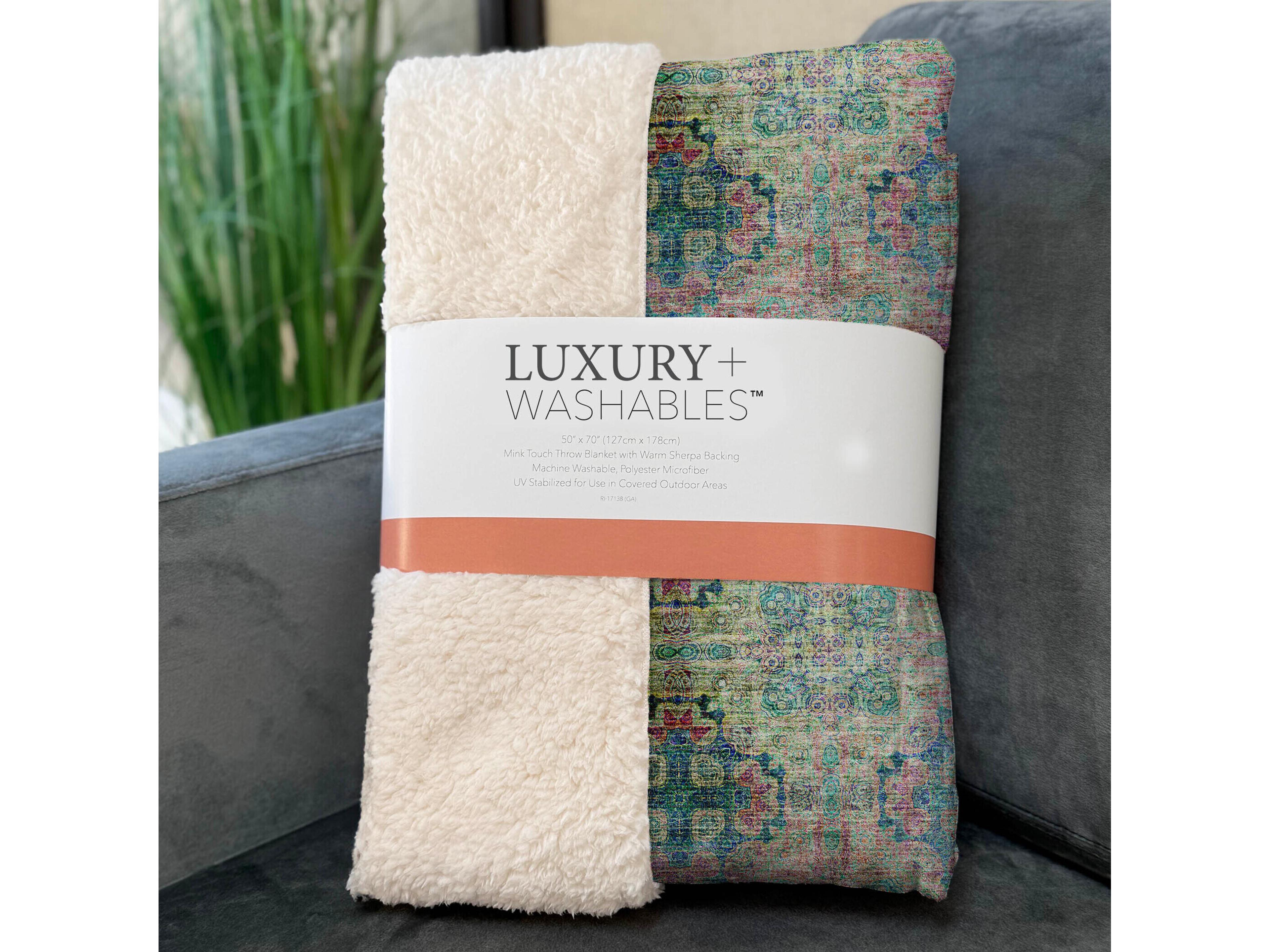 Dalyn Sherpa Green Polyester Throw