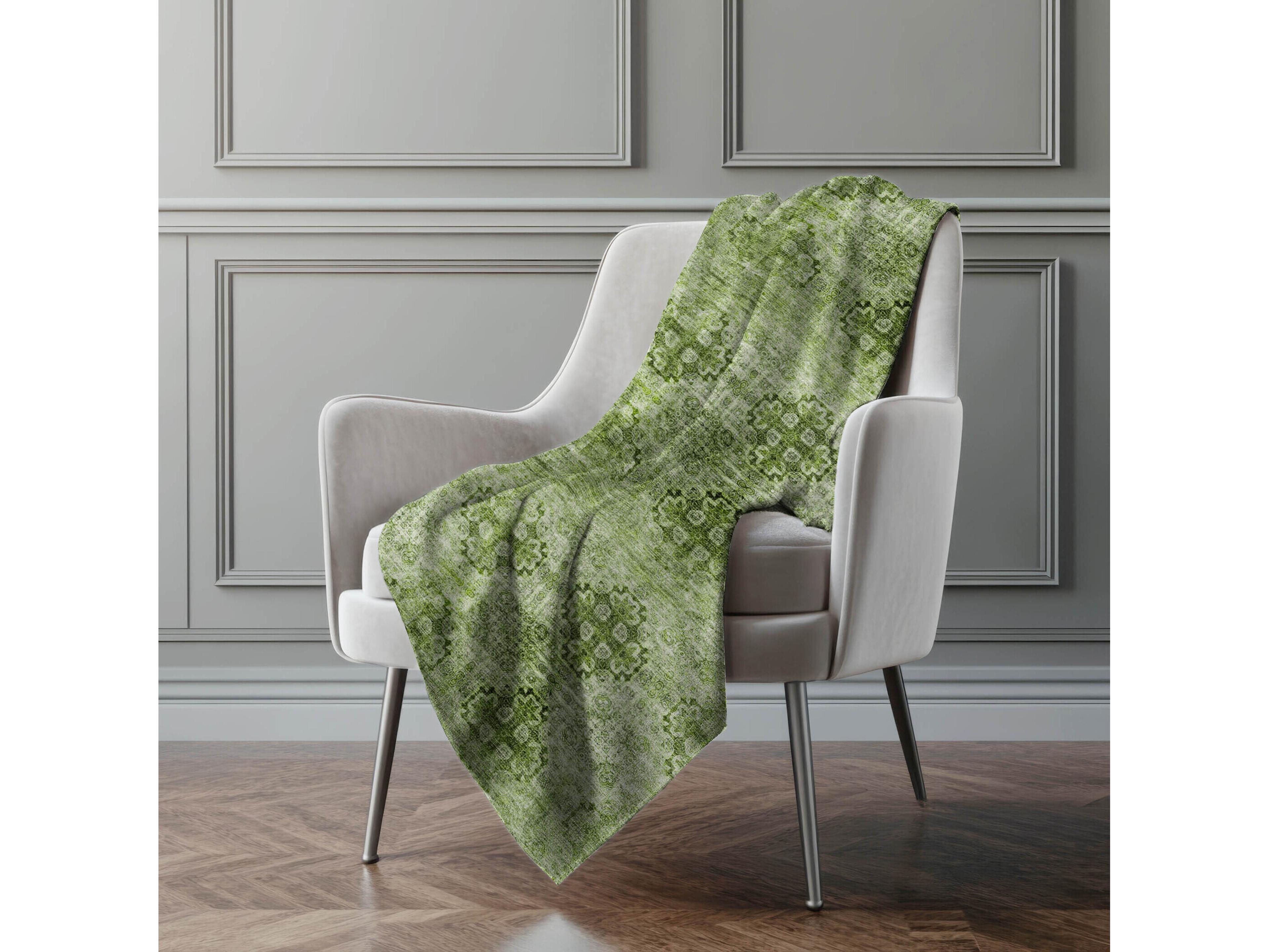 Dalyn Sherpa Green Polyester Throw