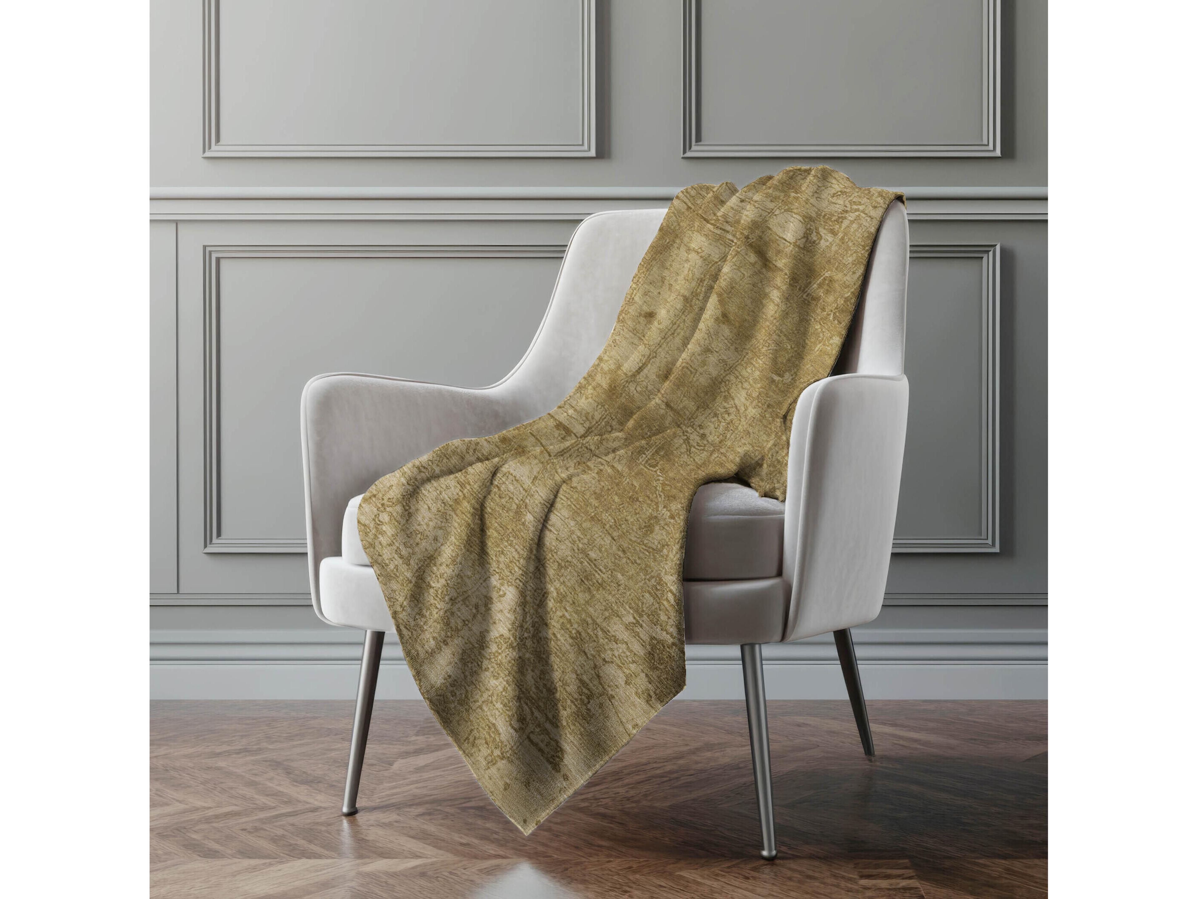 Dalyn Sherpa Brown Polyester Throw
