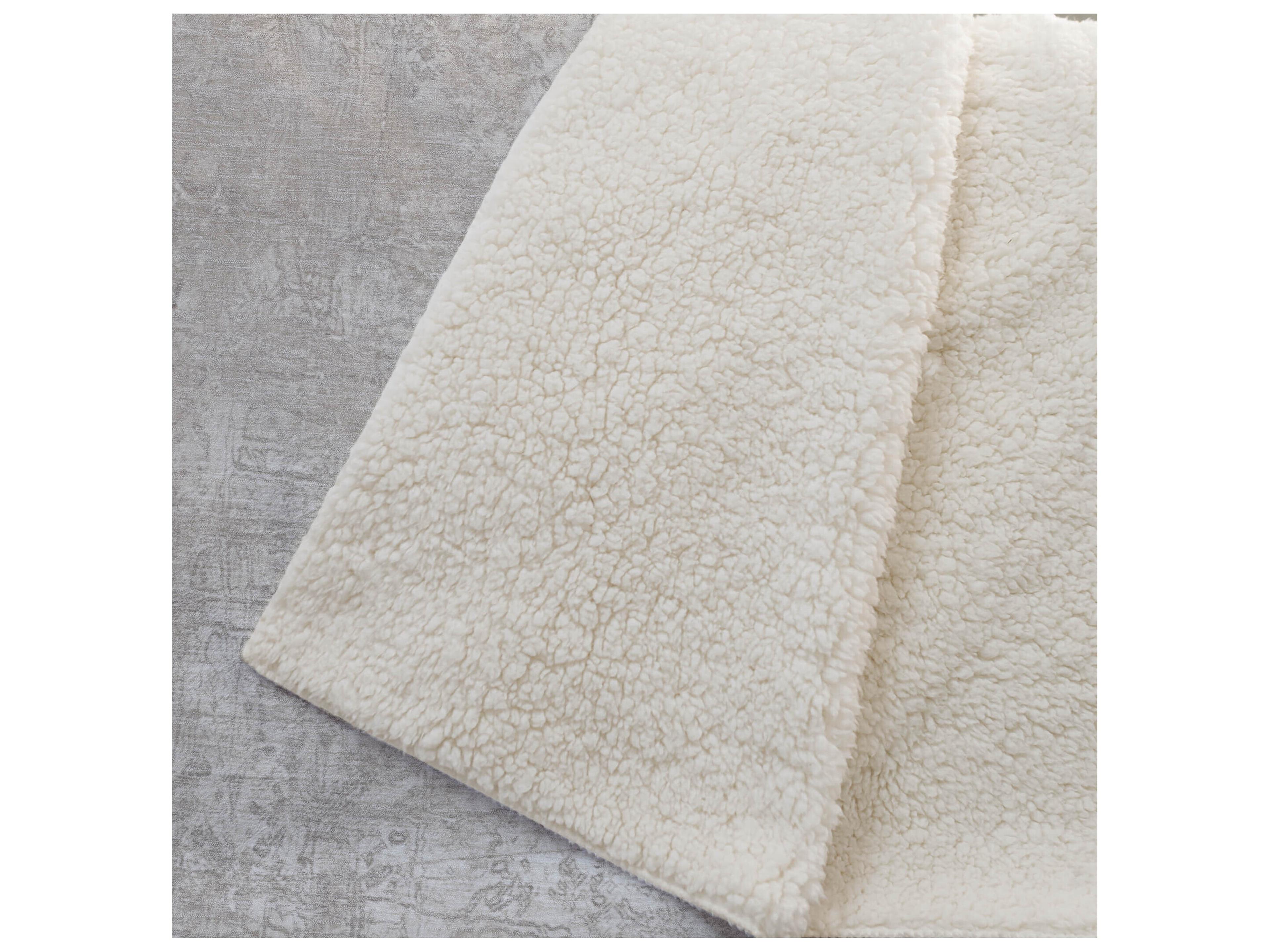 Dalyn Sherpa Ivory Polyester Throw