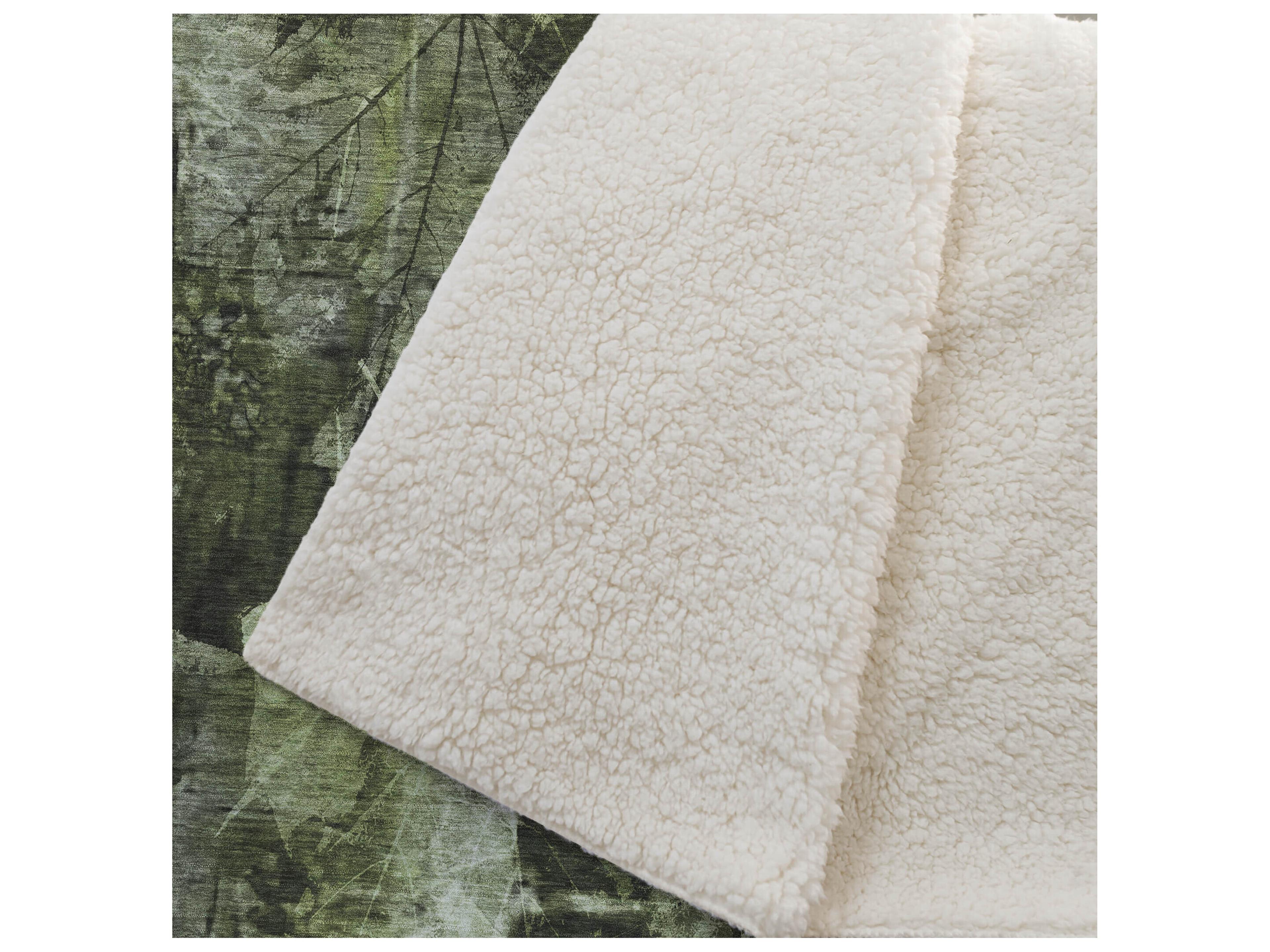 Dalyn Sherpa Green Polyester Throw