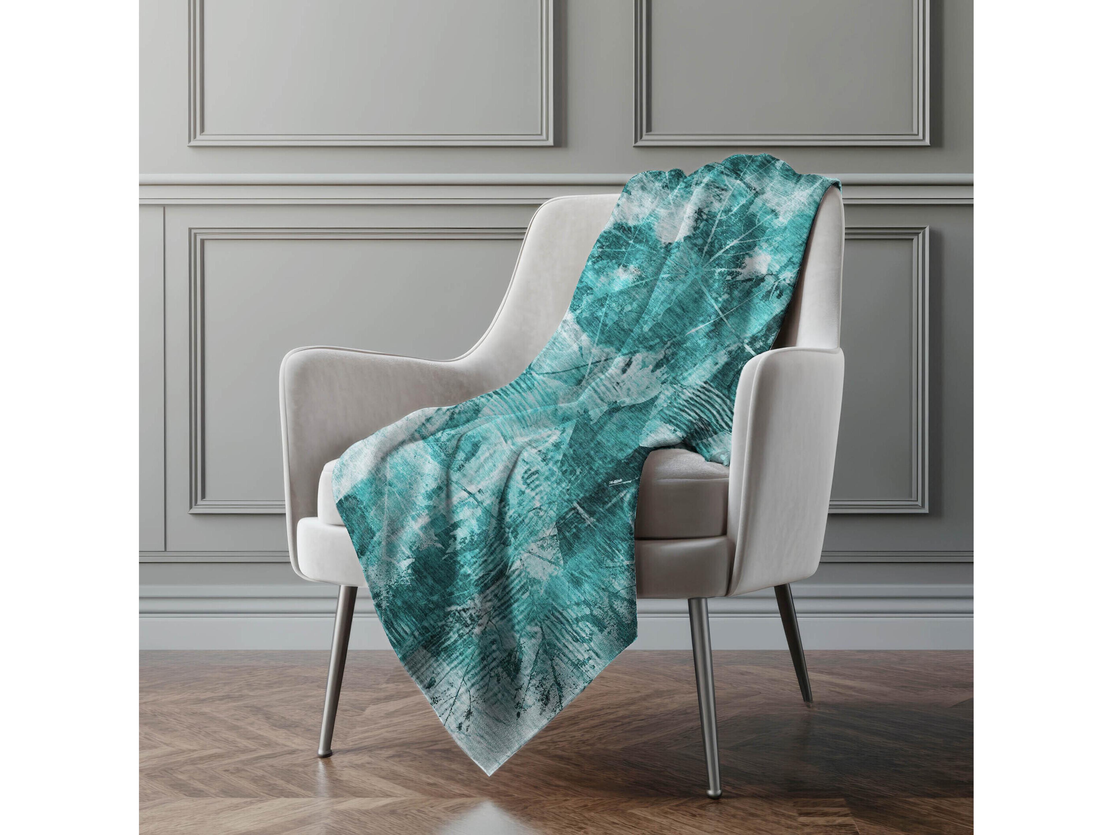 Dalyn Sherpa Teal Polyester Throw