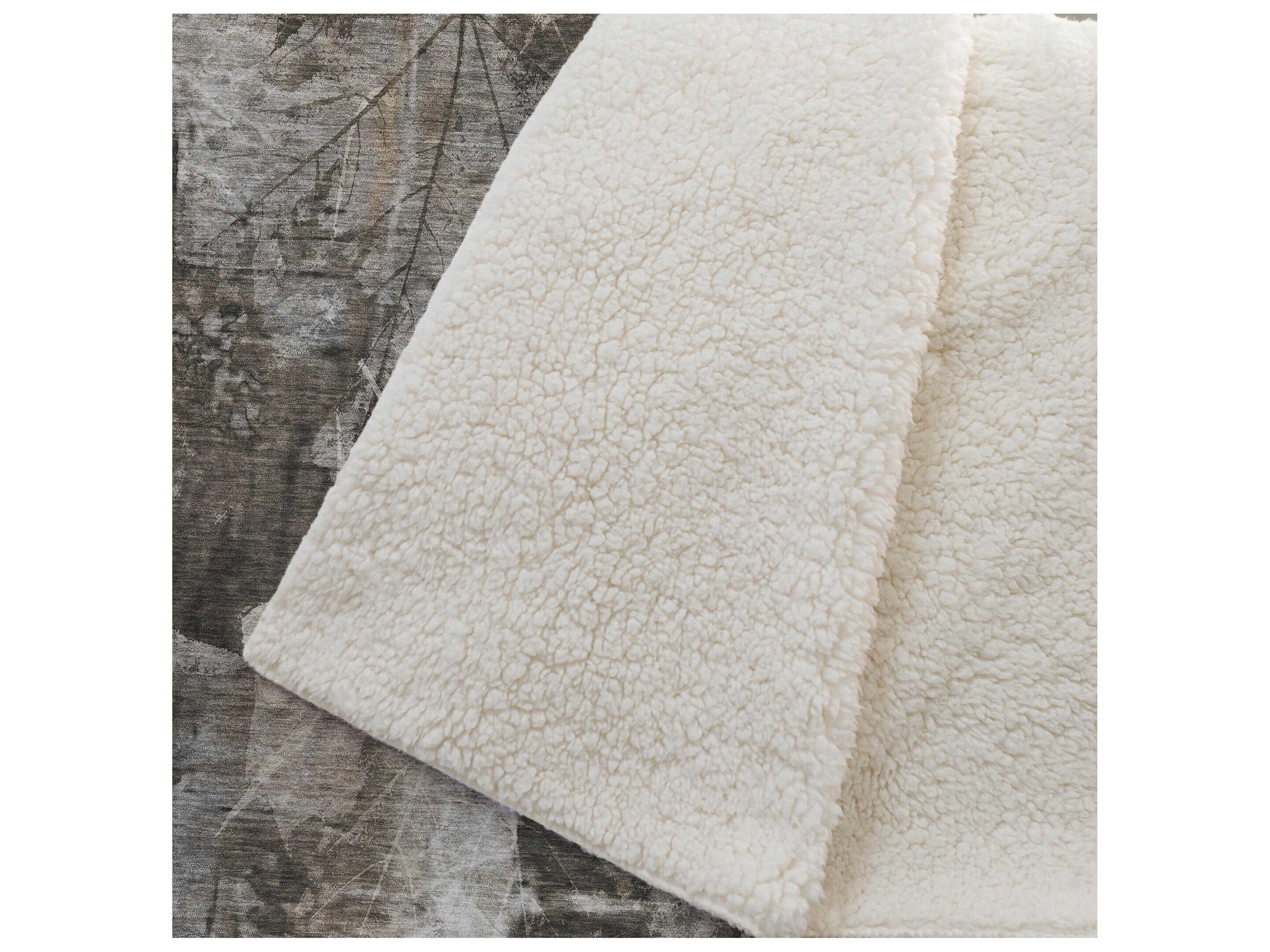 Dalyn Sherpa Brown Polyester Throw