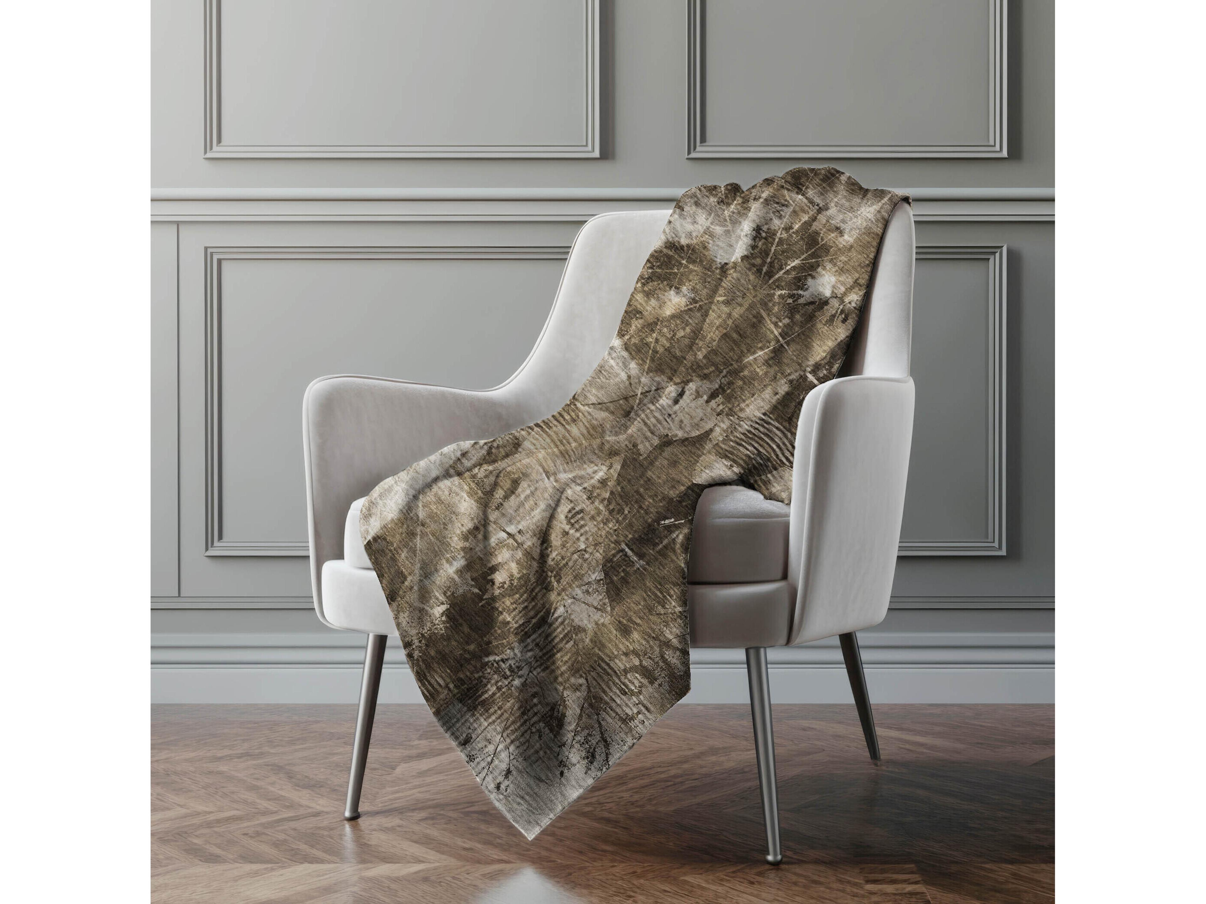 Dalyn Sherpa Brown Polyester Throw