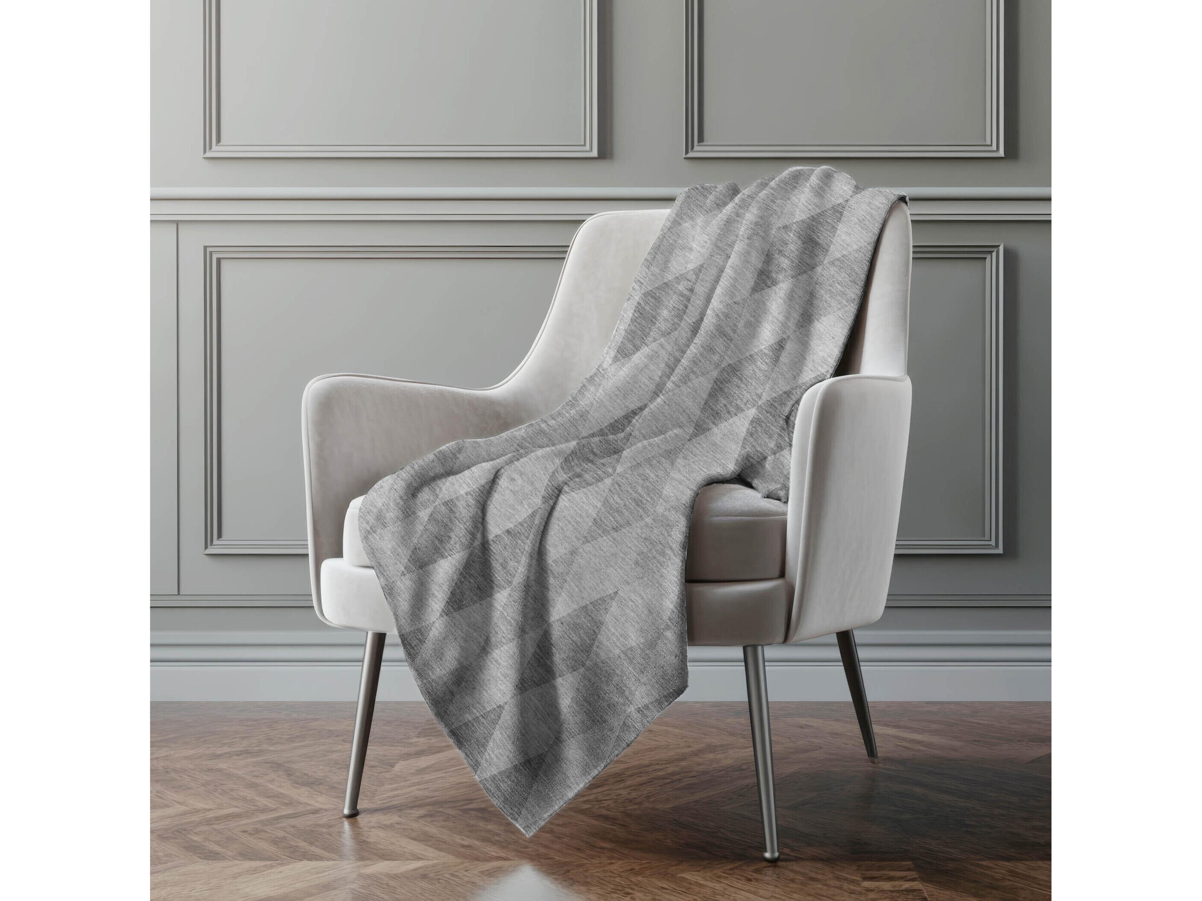 Dalyn Sherpa Gray Polyester Throw