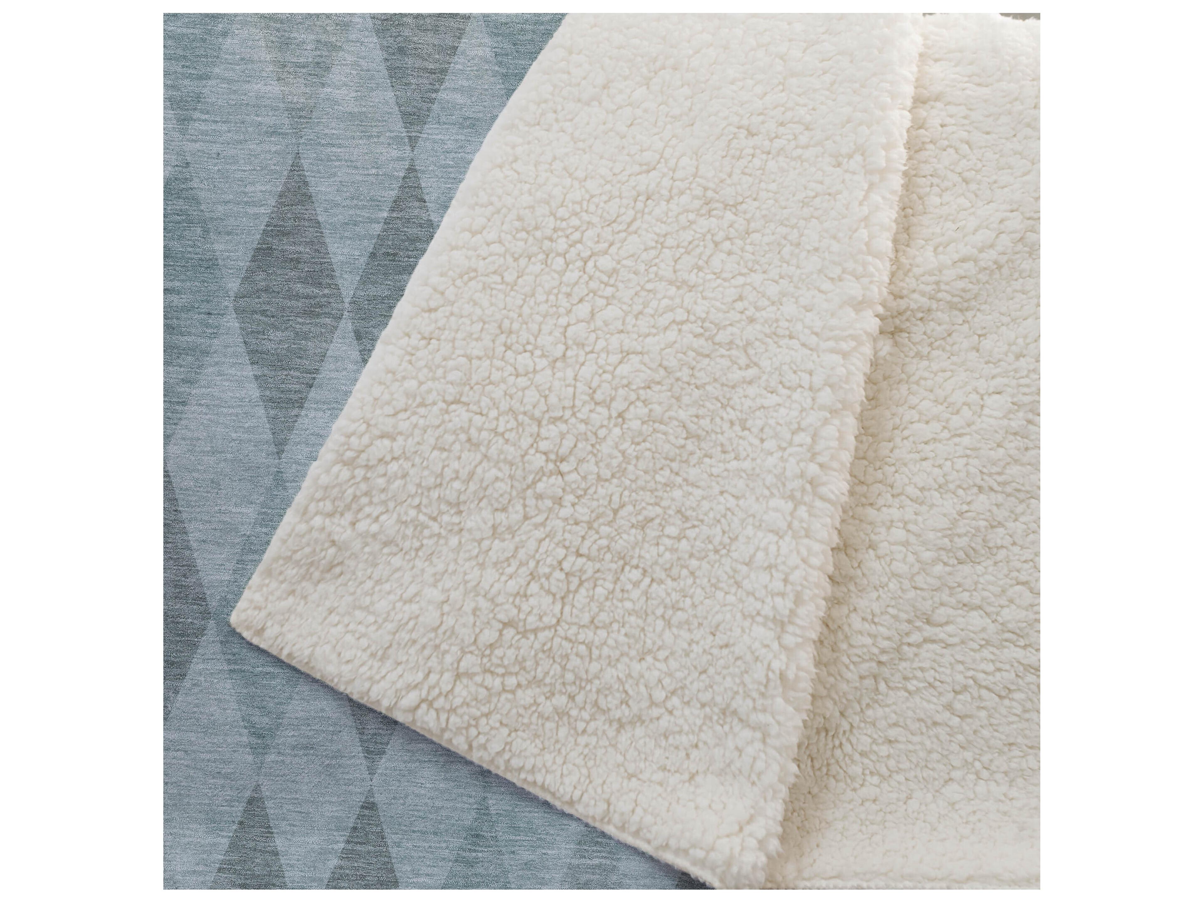 Dalyn Sherpa Teal Polyester Throw