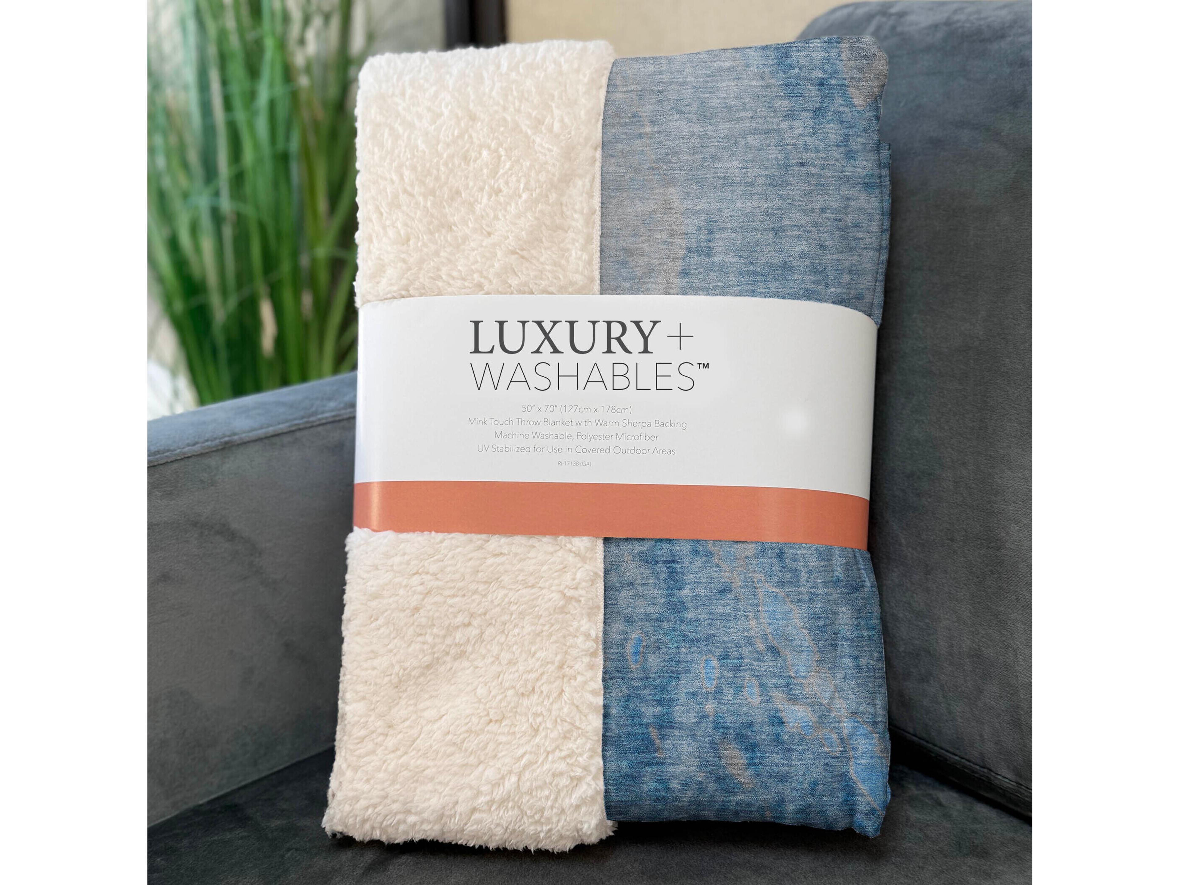 Dalyn Sherpa Blue Polyester Throw