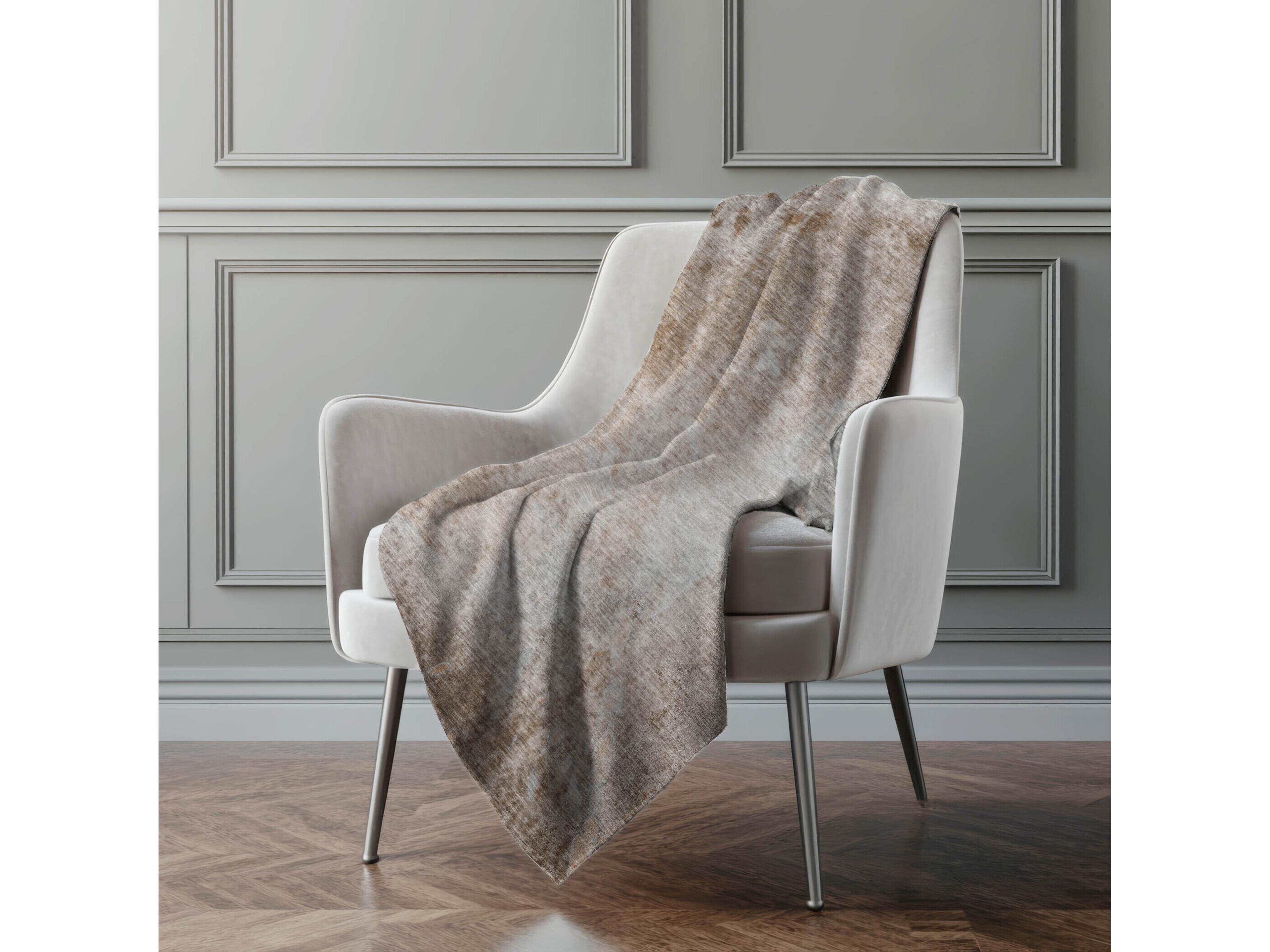 Dalyn Sherpa Brown Polyester Throw