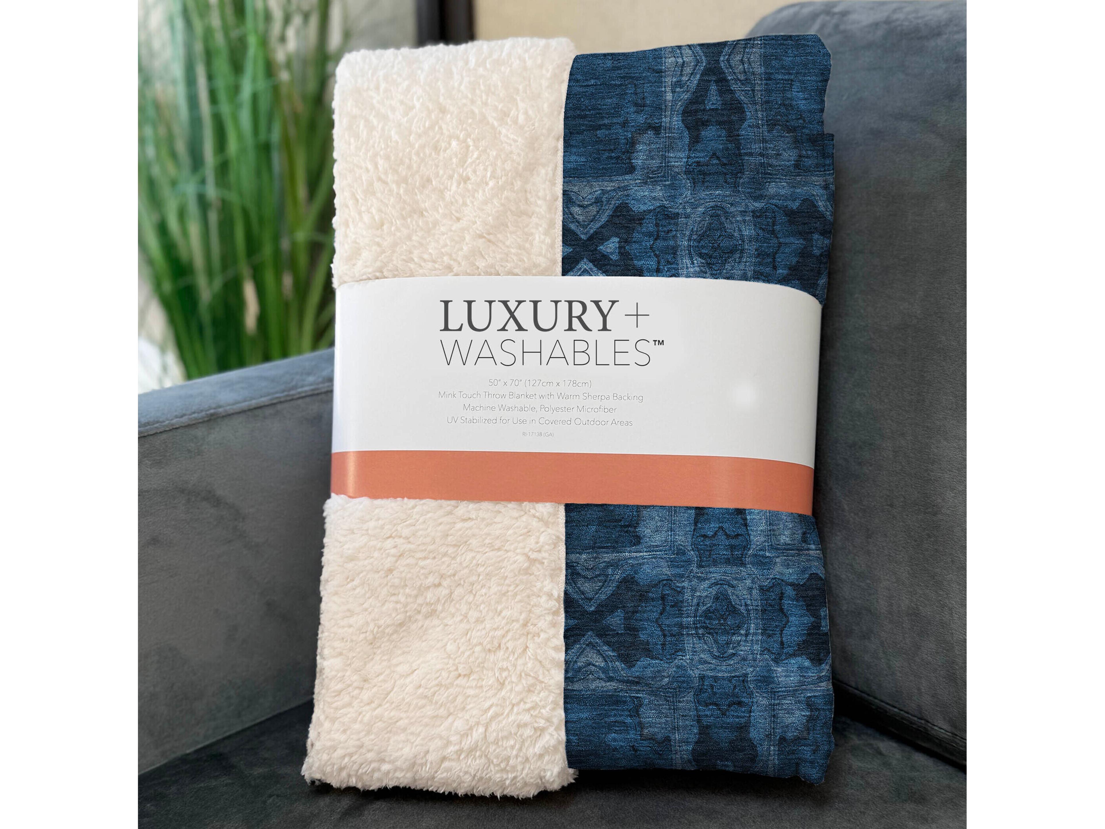 Dalyn Sherpa Blue Polyester Throw
