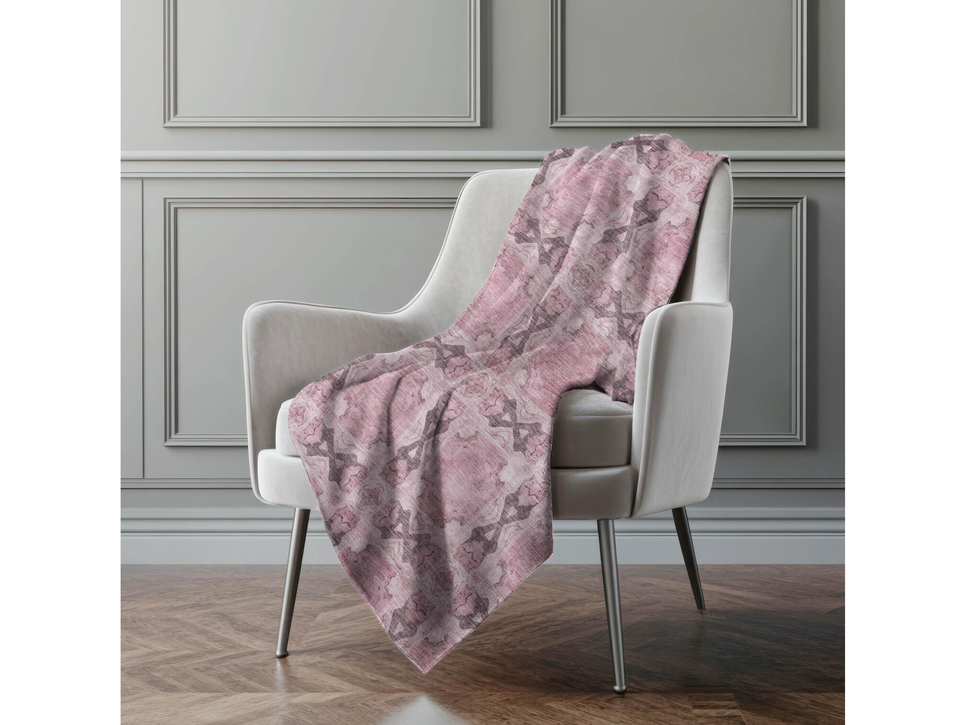 Dalyn Sherpa Pink Polyester Throw