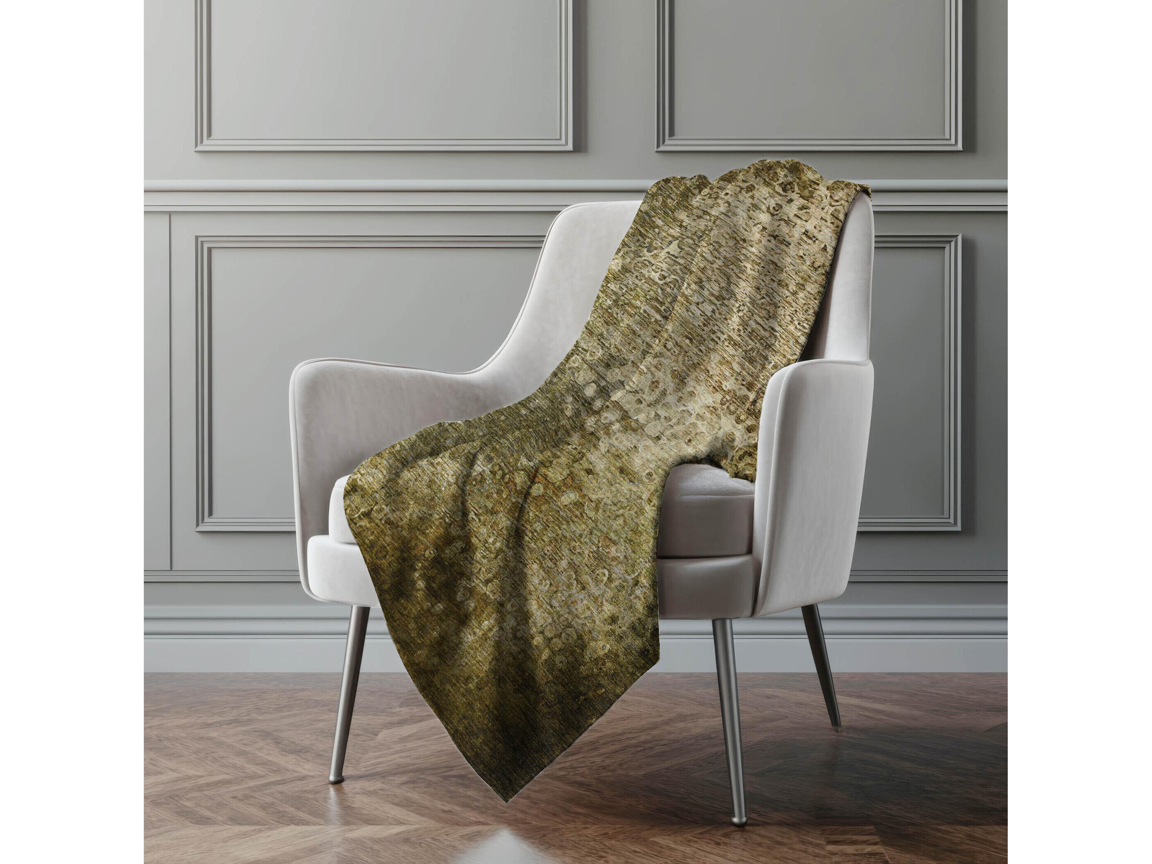 Dalyn Sherpa Brown Polyester Throw