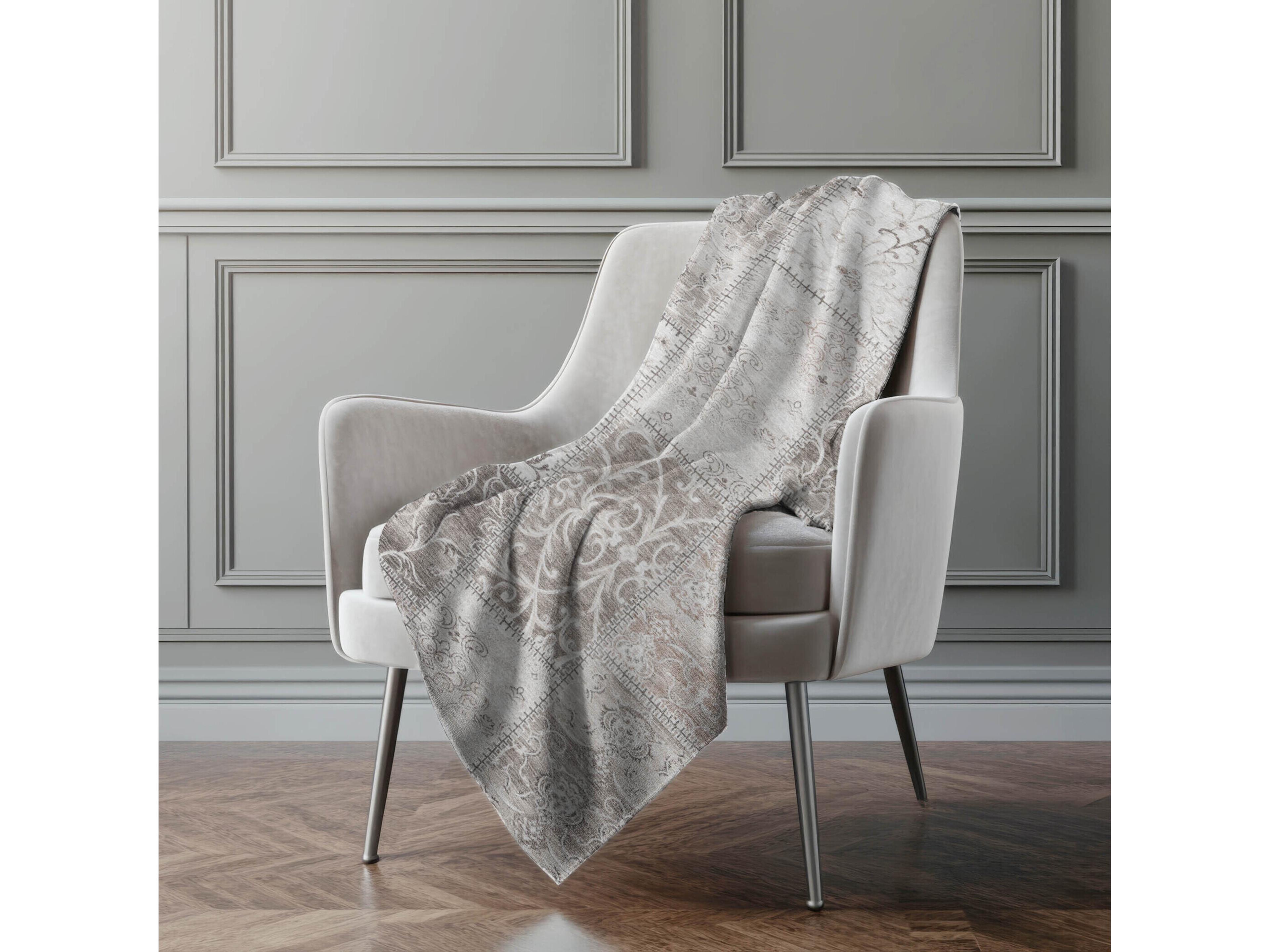 Dalyn Sherpa Brown Polyester Throw