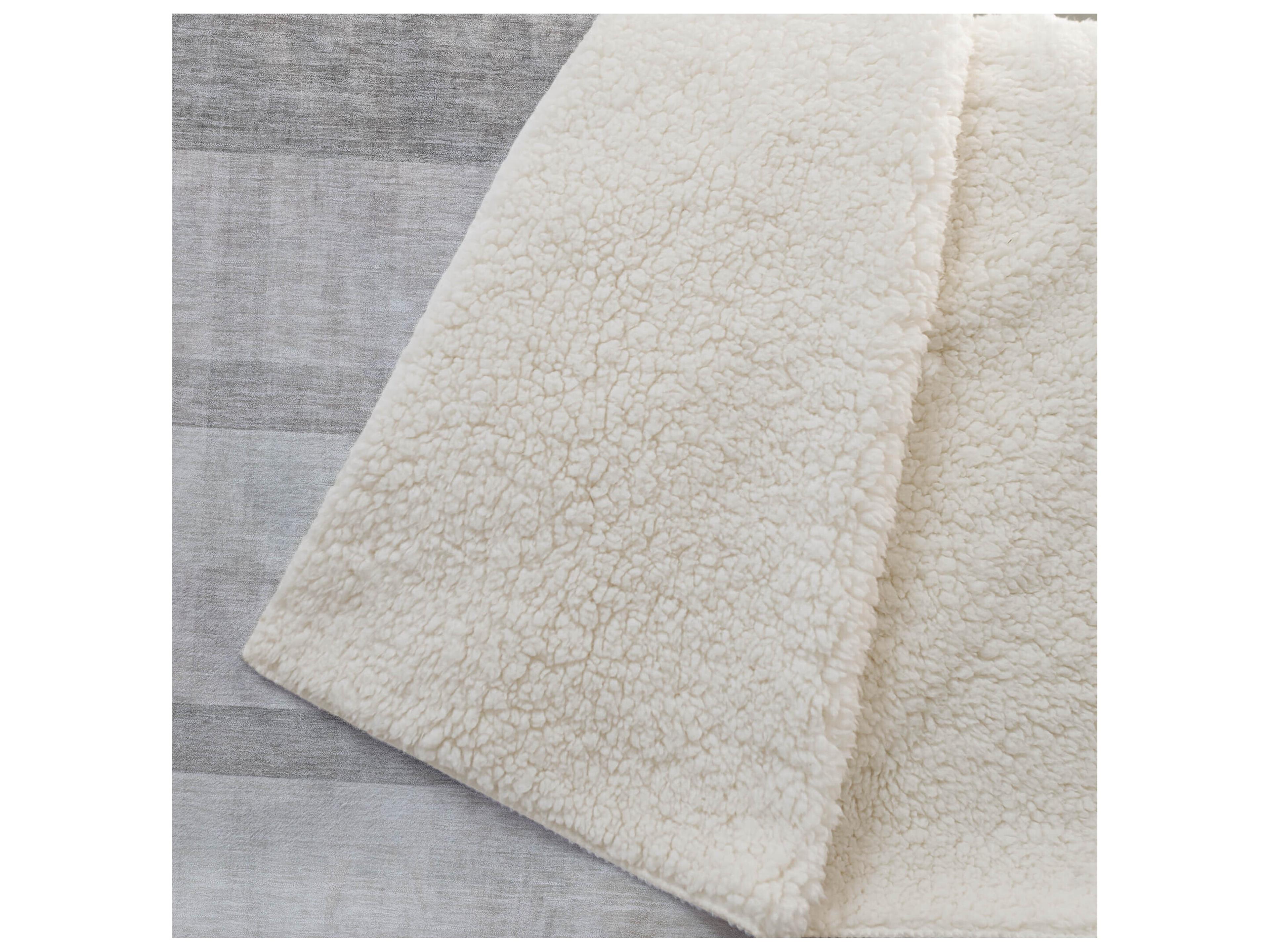 Dalyn Sherpa Brown Polyester Throw