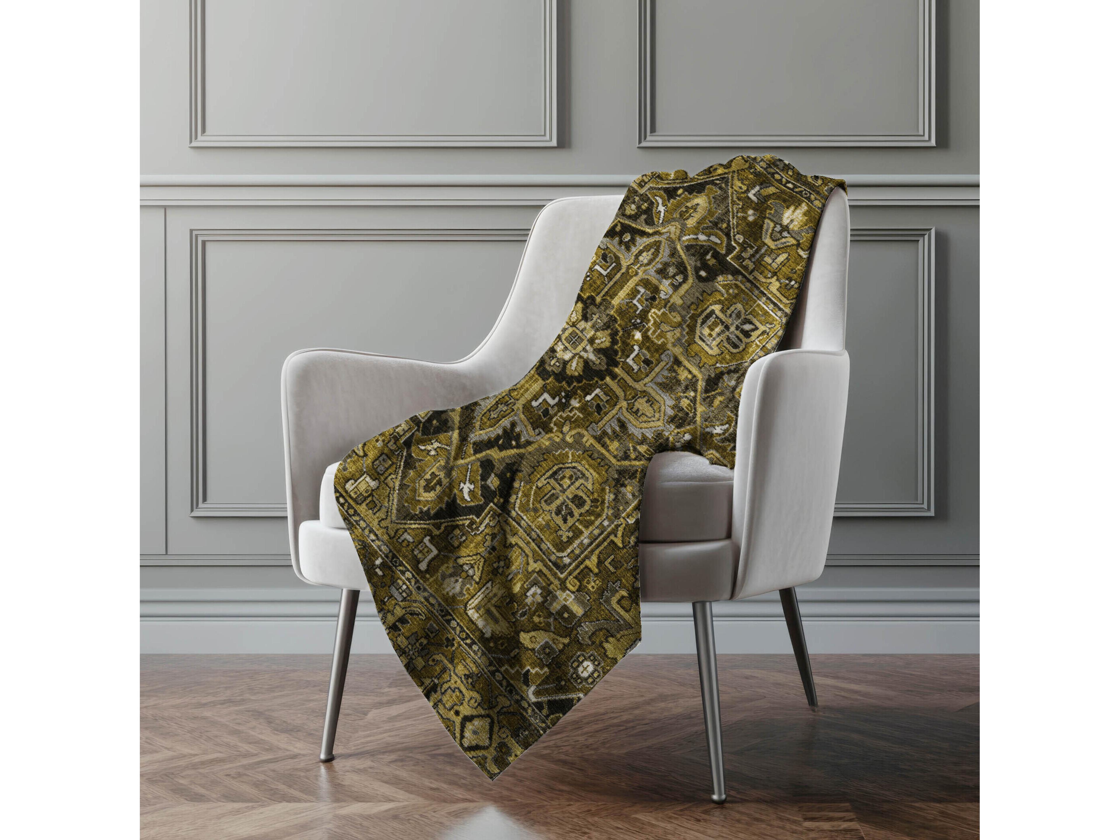 Dalyn Sherpa Brown Polyester Throw