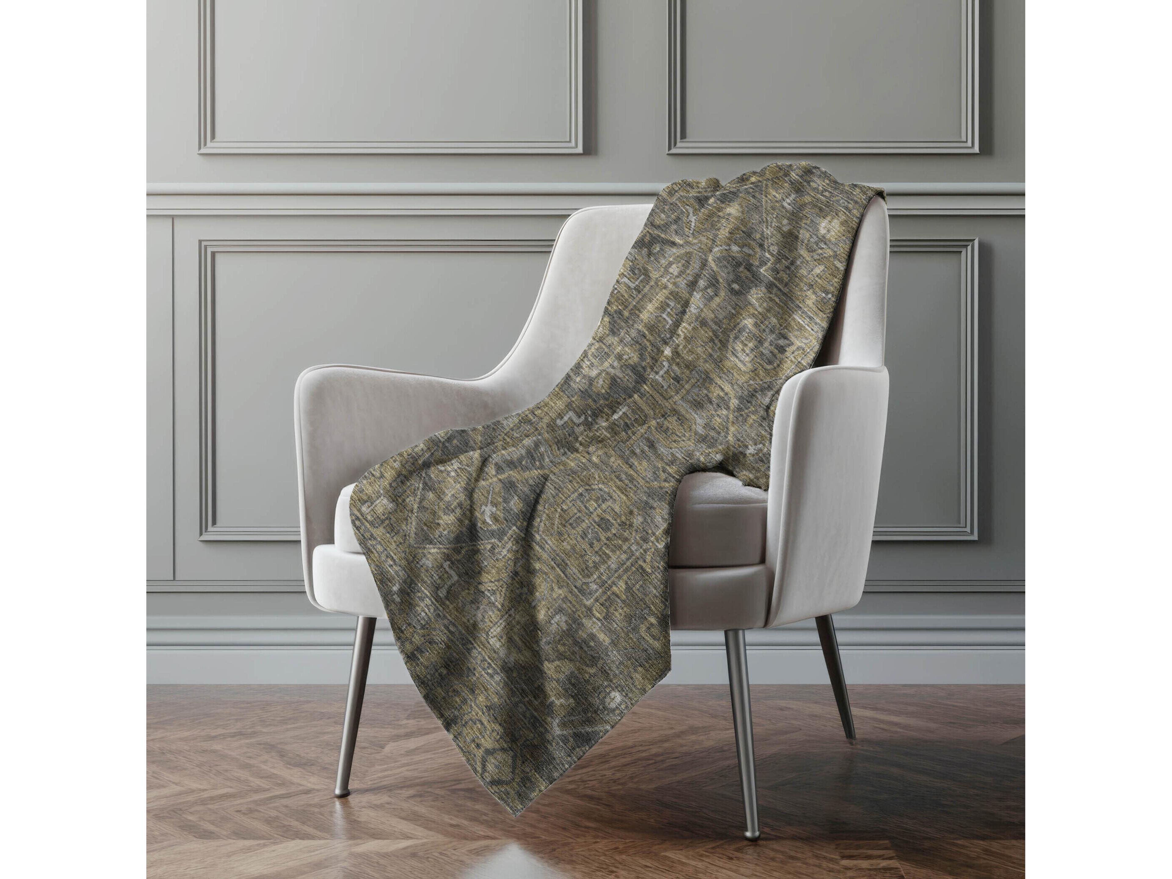 Dalyn Sherpa Brown Polyester Throw