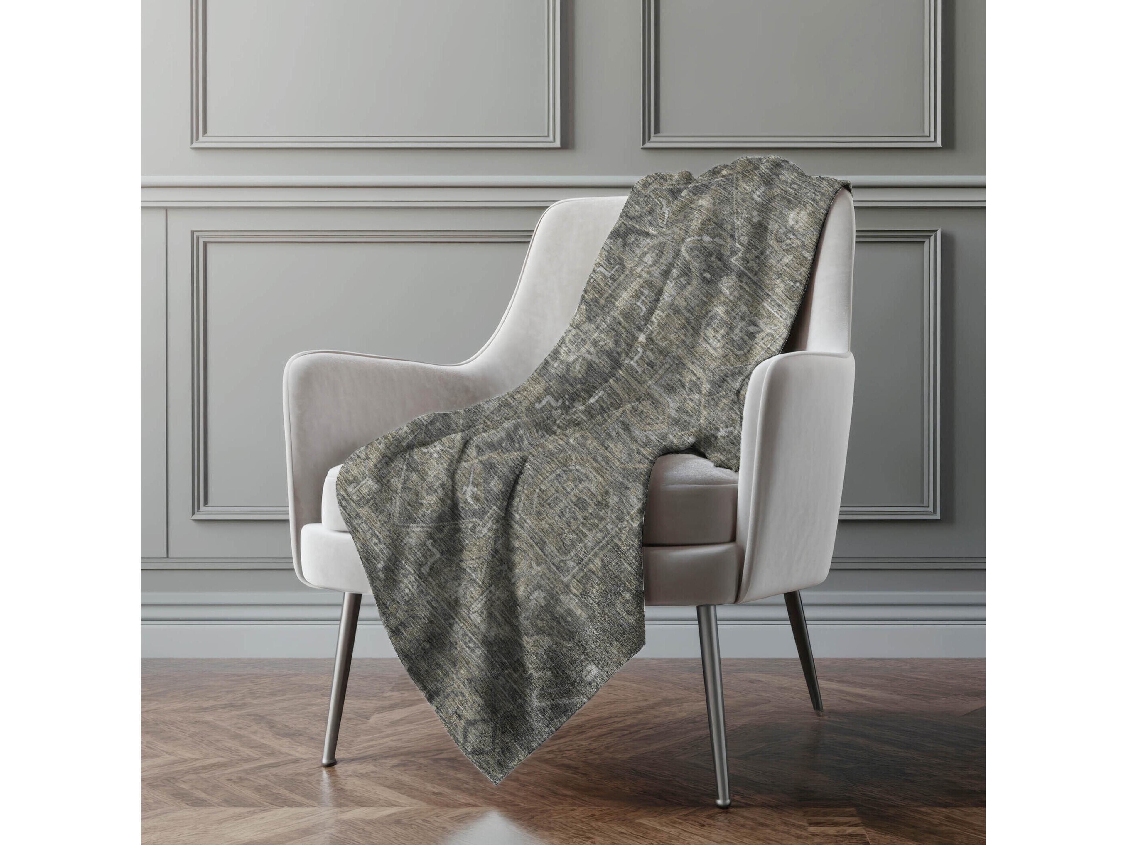Dalyn Sherpa Brown Polyester Throw
