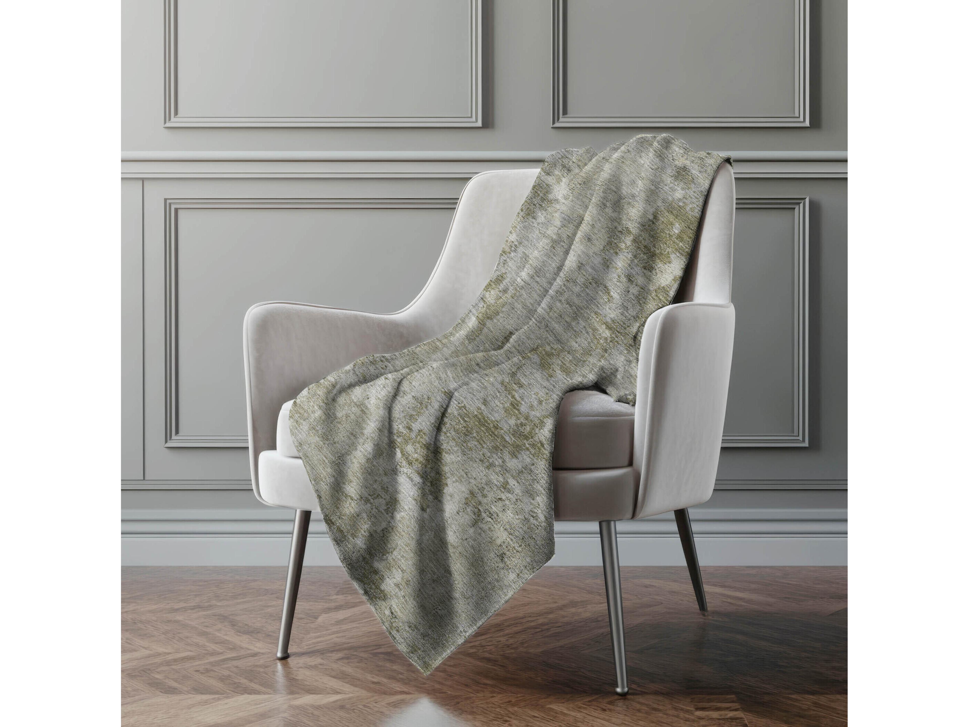 Dalyn Sherpa Brown Polyester Throw