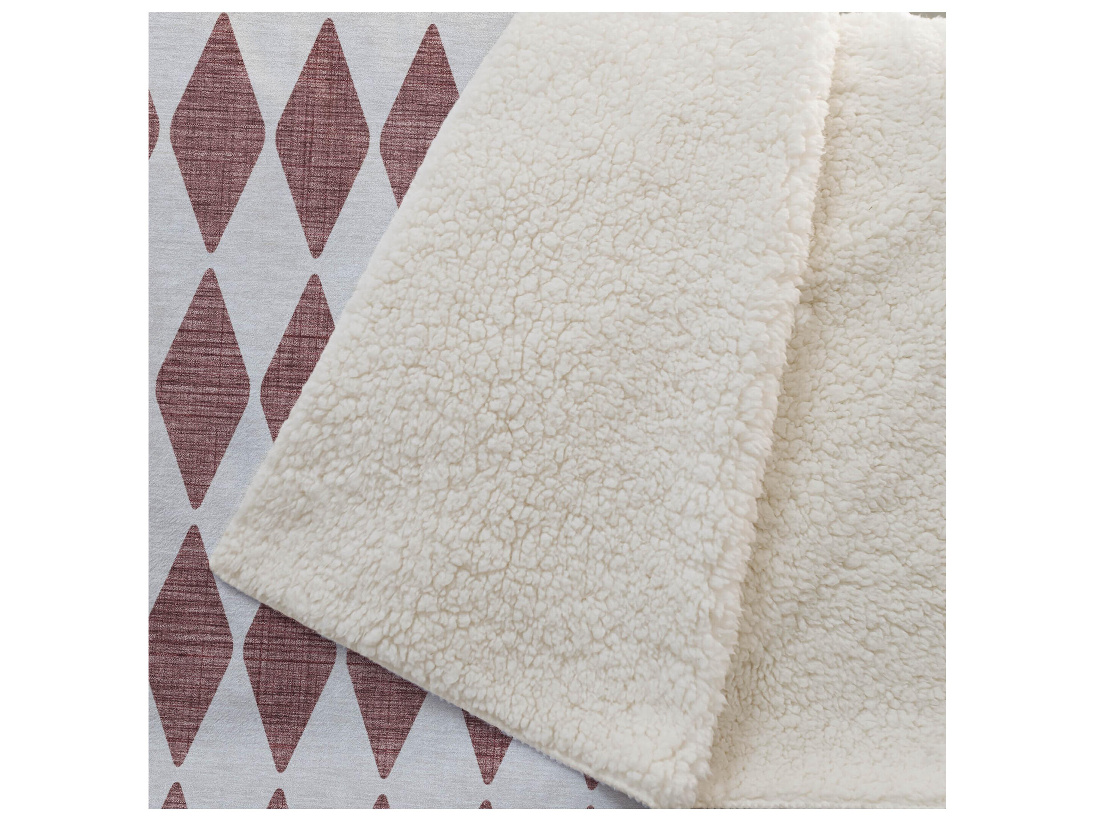 Dalyn Sherpa Red Polyester Throw