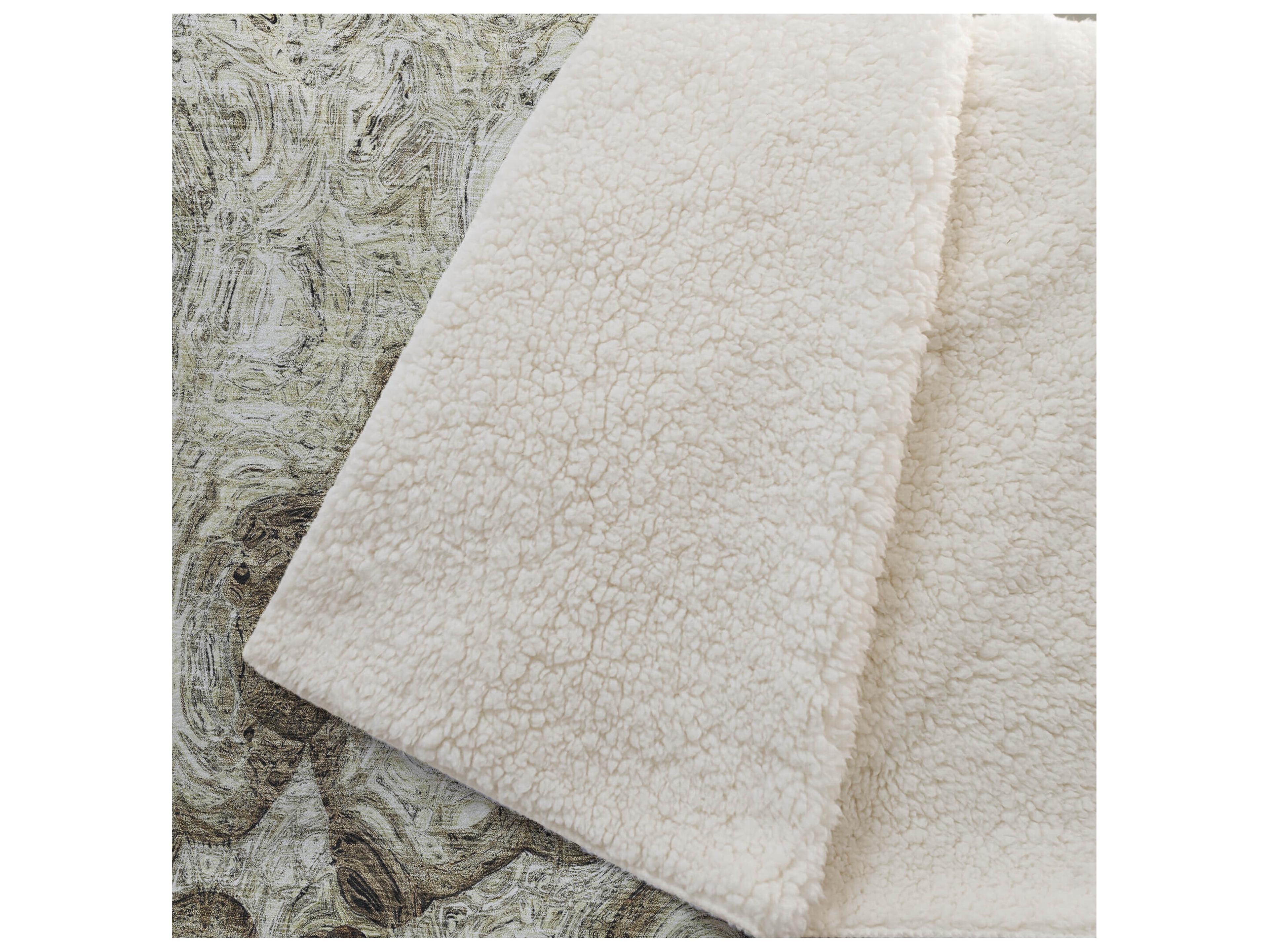 Dalyn Sherpa Brown Polyester Throw