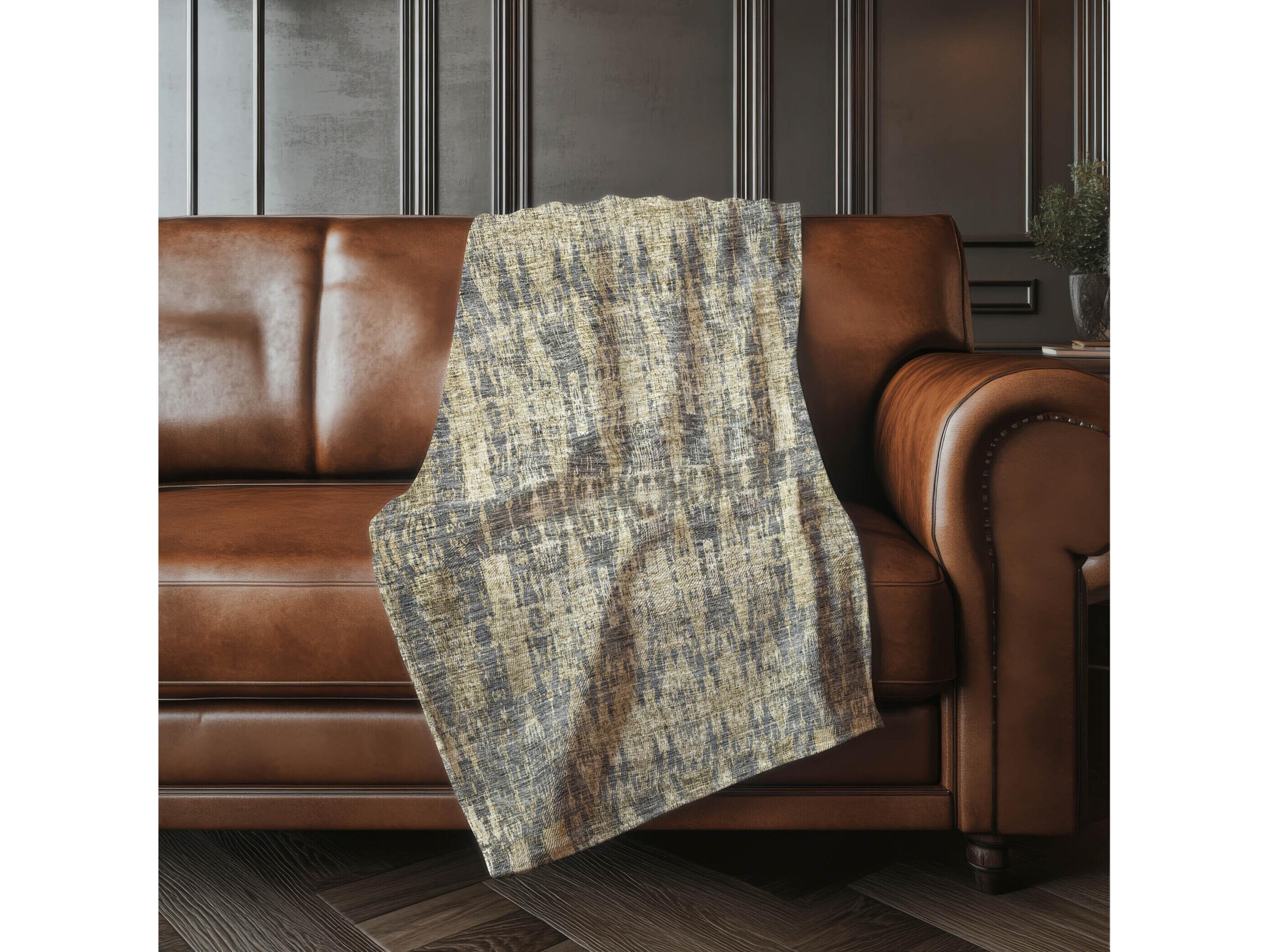 Dalyn Sherpa Gray Polyester Throw