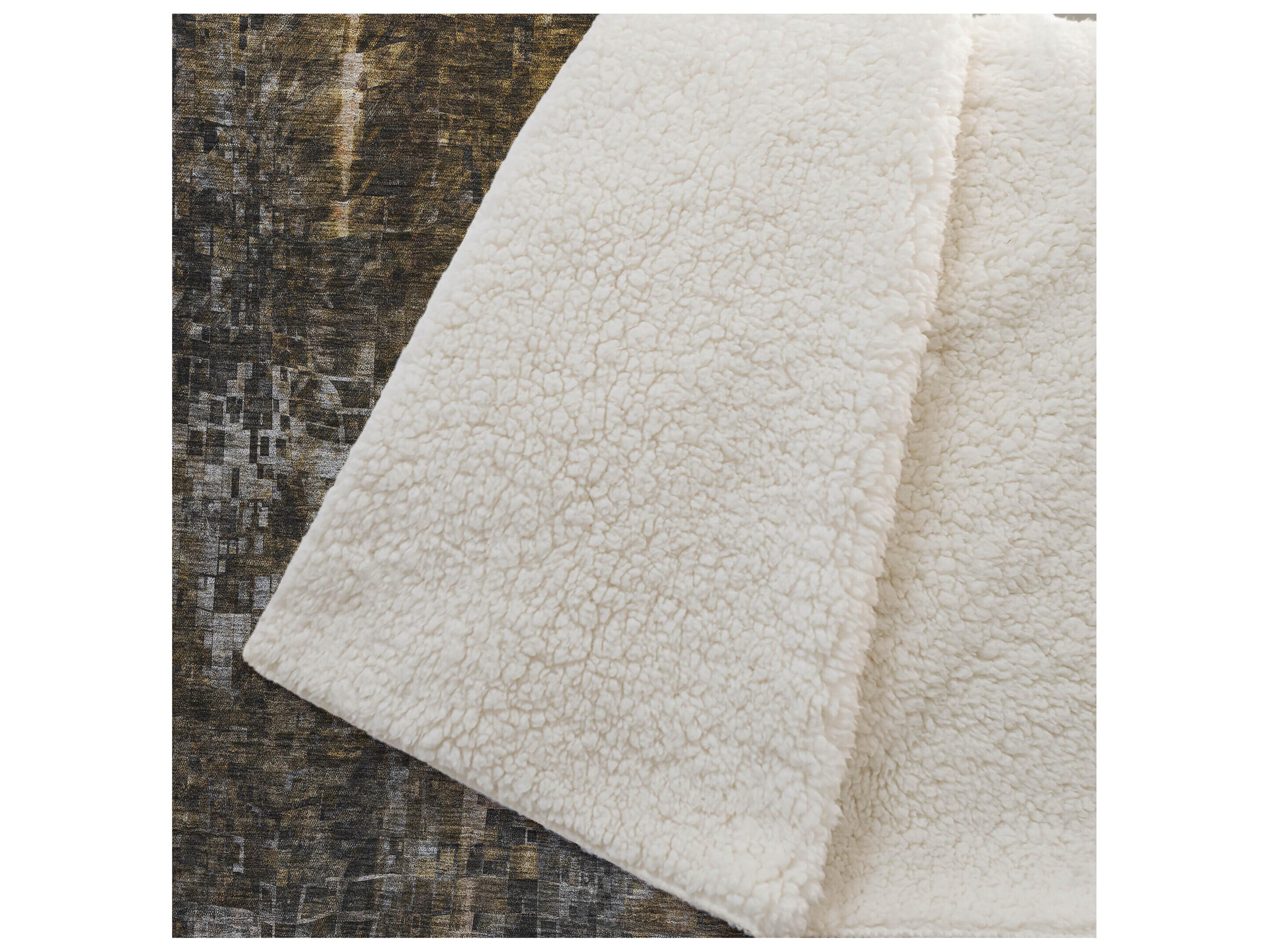 Dalyn Sherpa Brown Polyester Throw