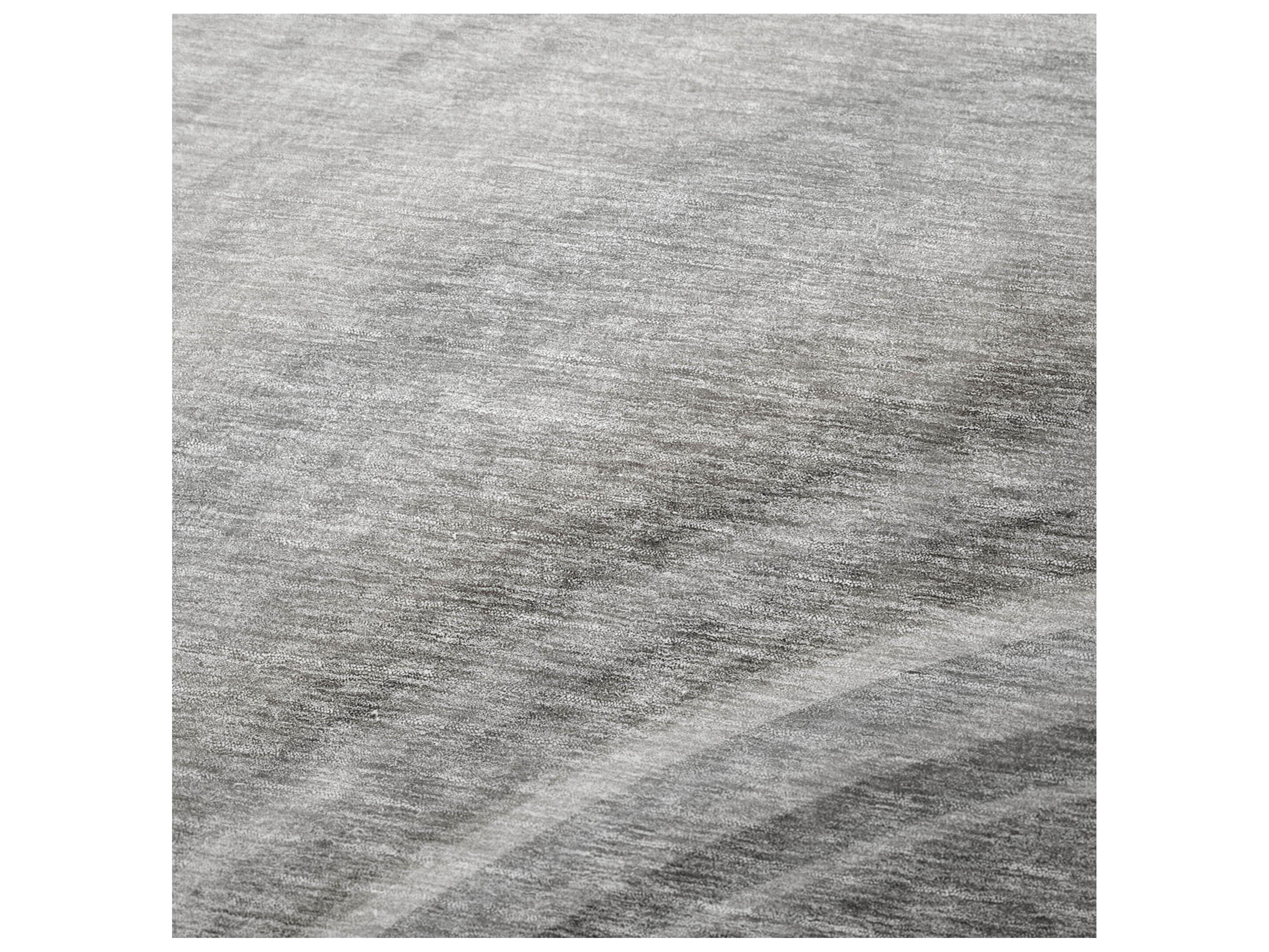 Dalyn Sherpa Gray Polyester Throw