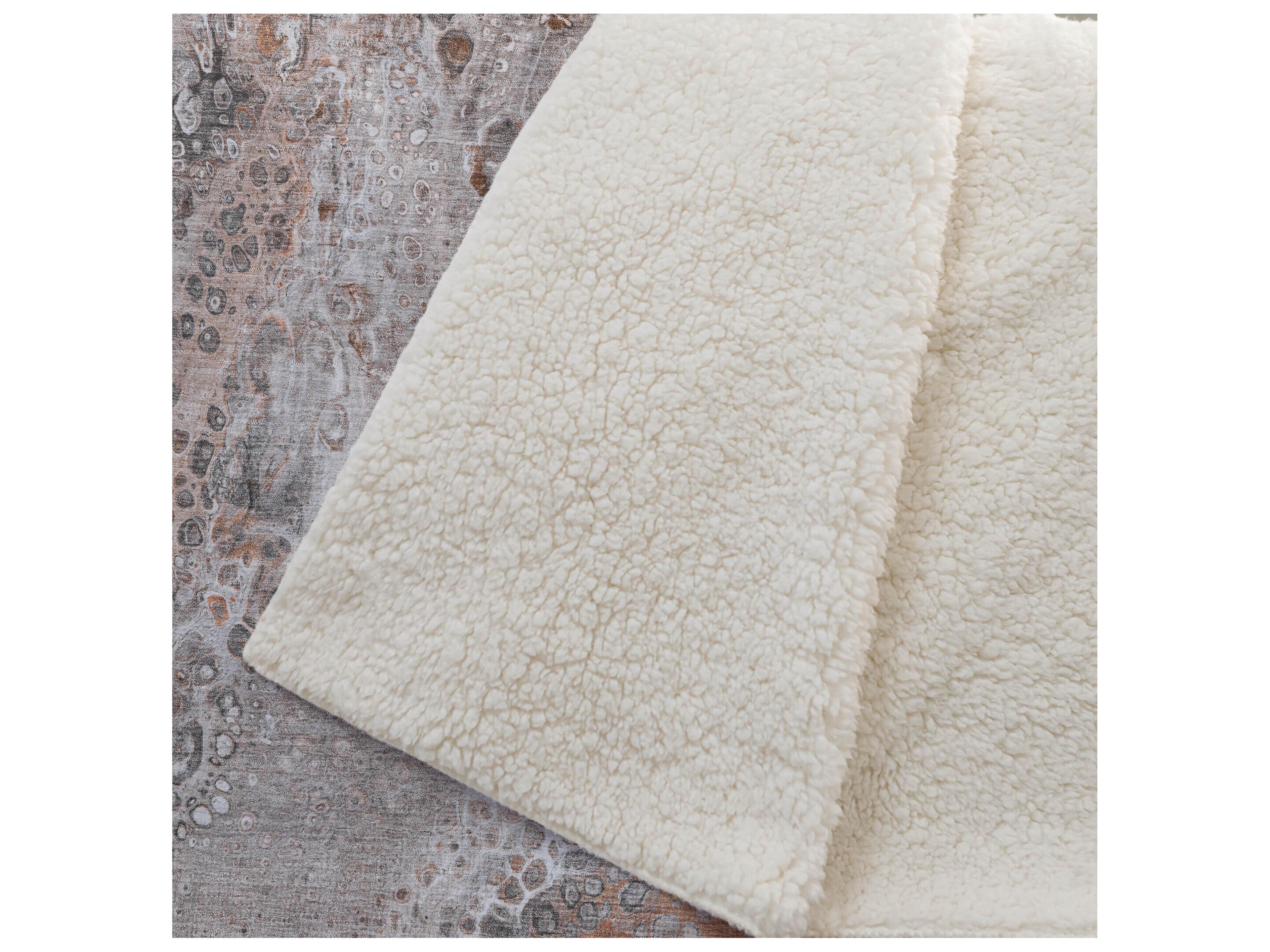 Dalyn Sherpa Orange Polyester Throw