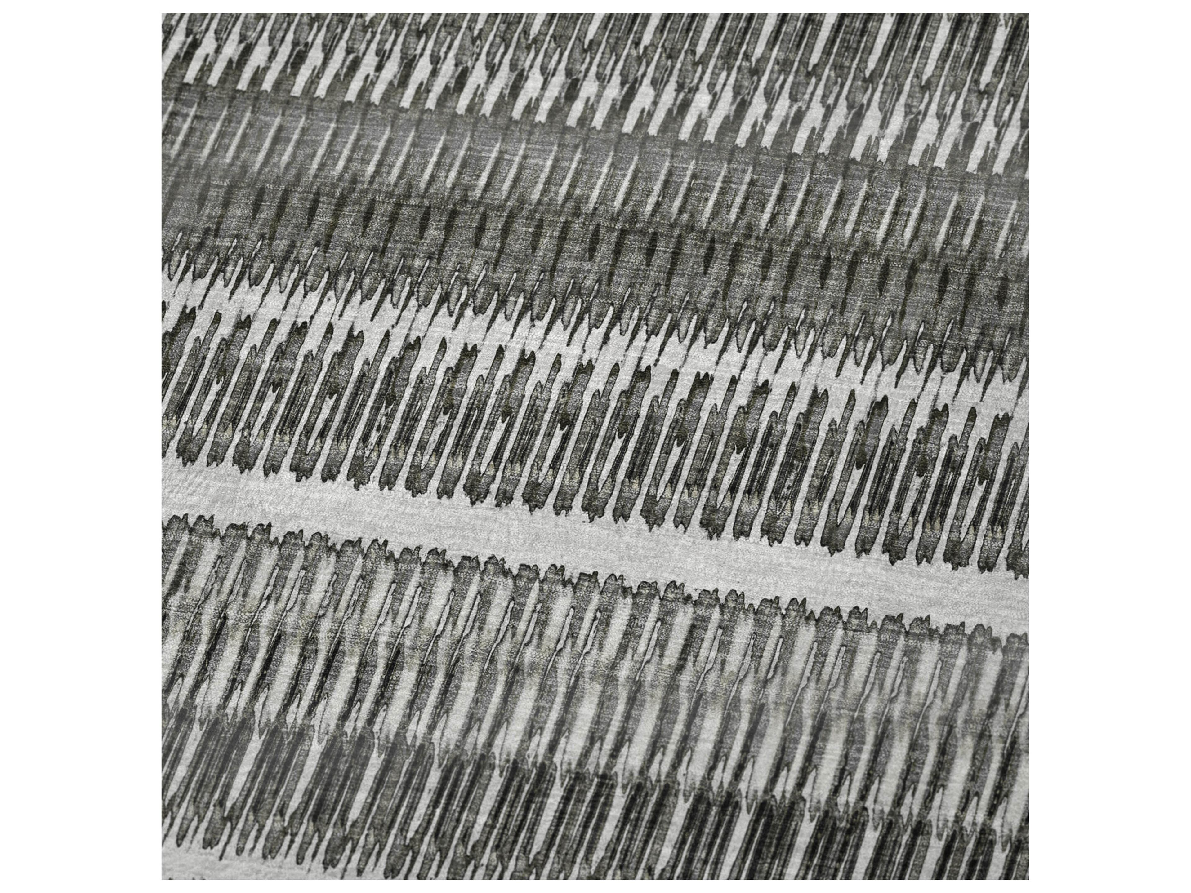 Dalyn Sherpa Gray Polyester Throw