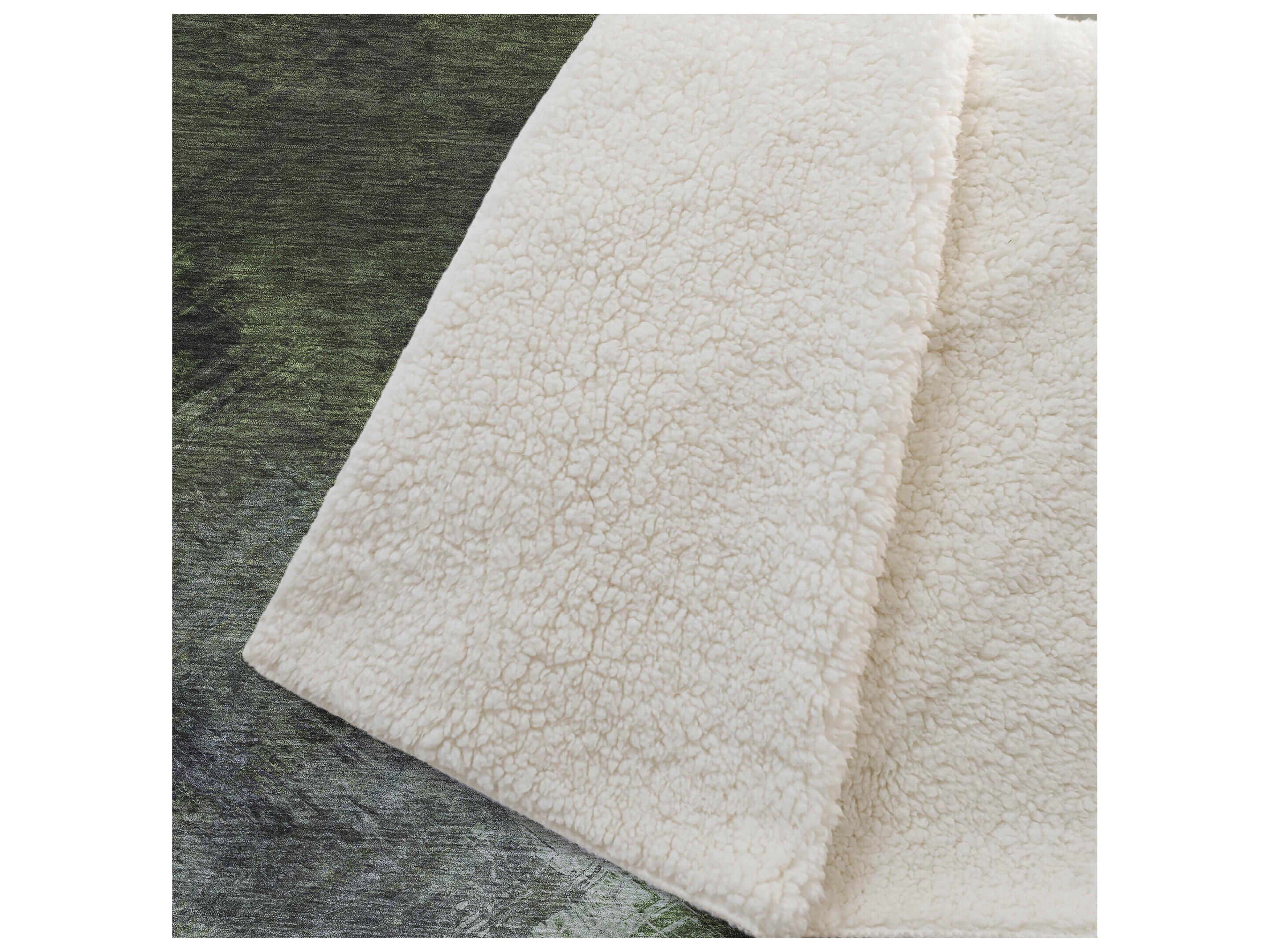 Dalyn Sherpa Green Polyester Throw