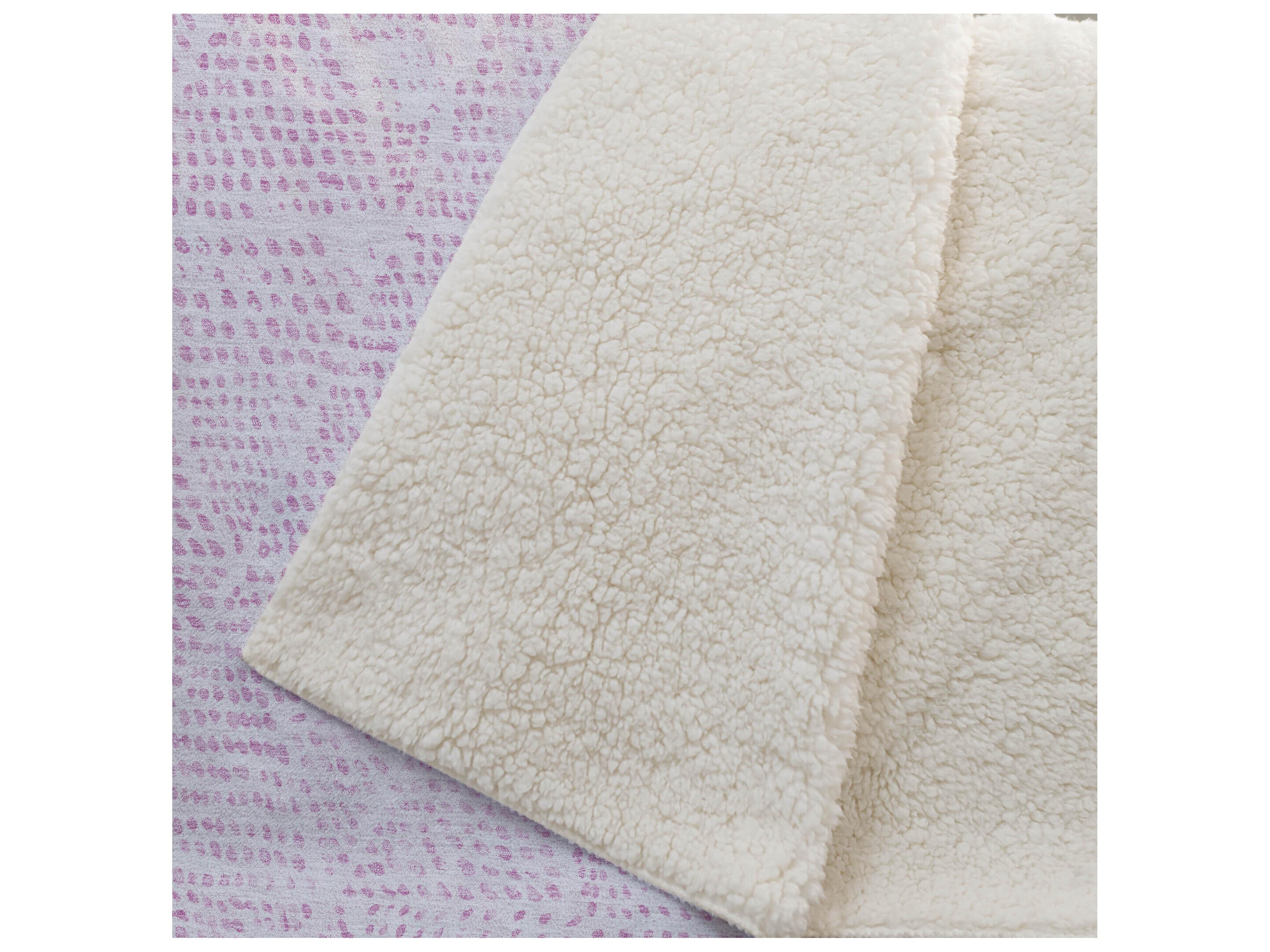 Dalyn Sherpa Pink Polyester Throw