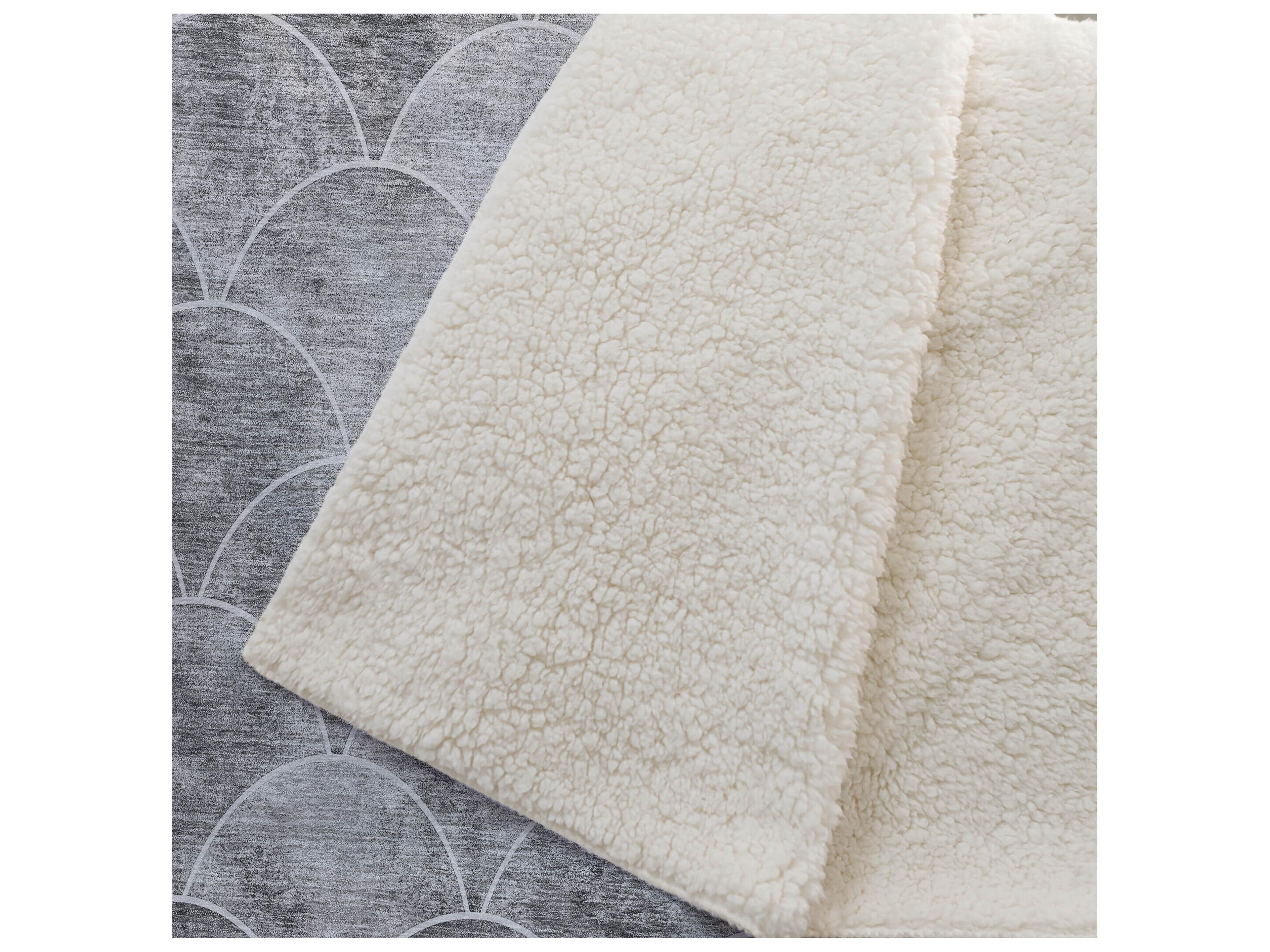 Dalyn Sherpa Gray Polyester Throw