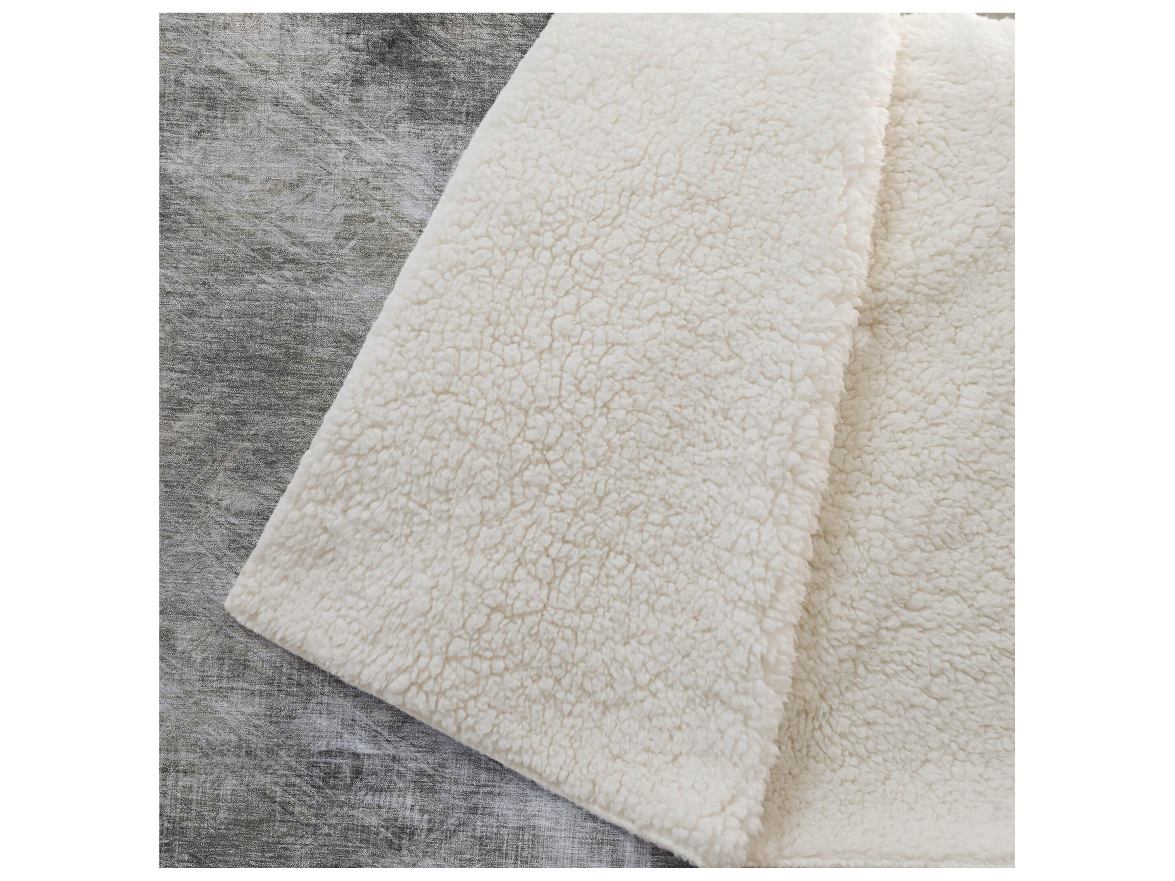 Dalyn Sherpa Brown Polyester Throw