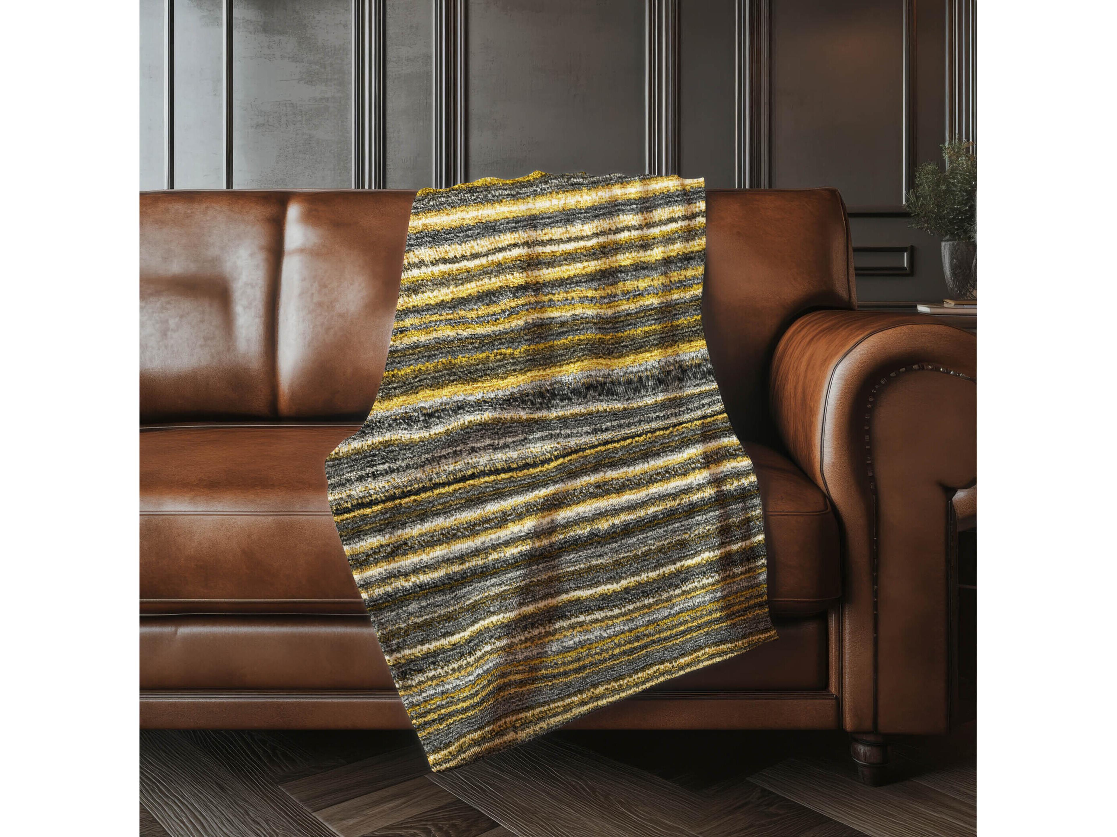 Dalyn Sherpa Gold Polyester Throw