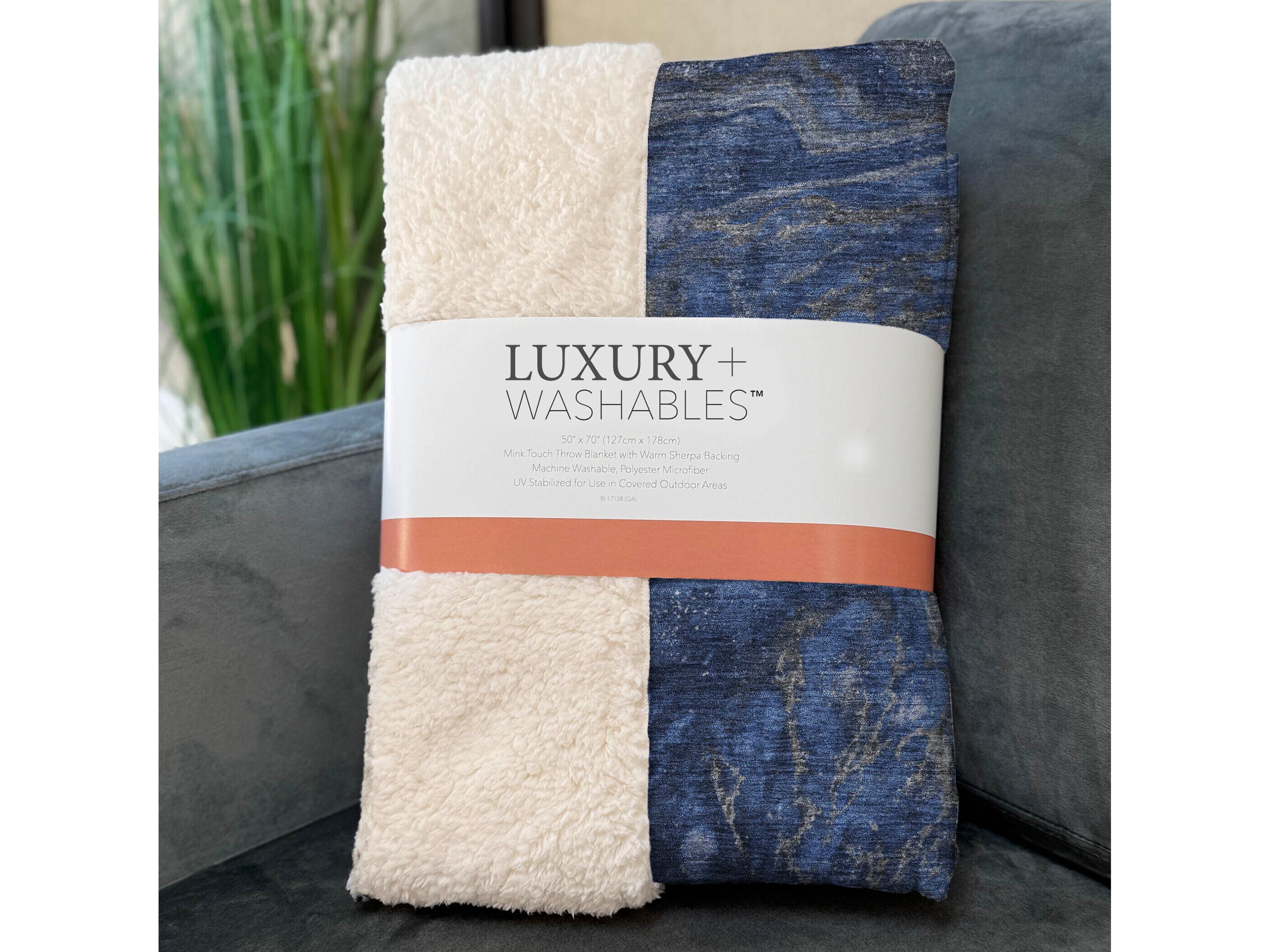 Dalyn Sherpa Blue Polyester Throw