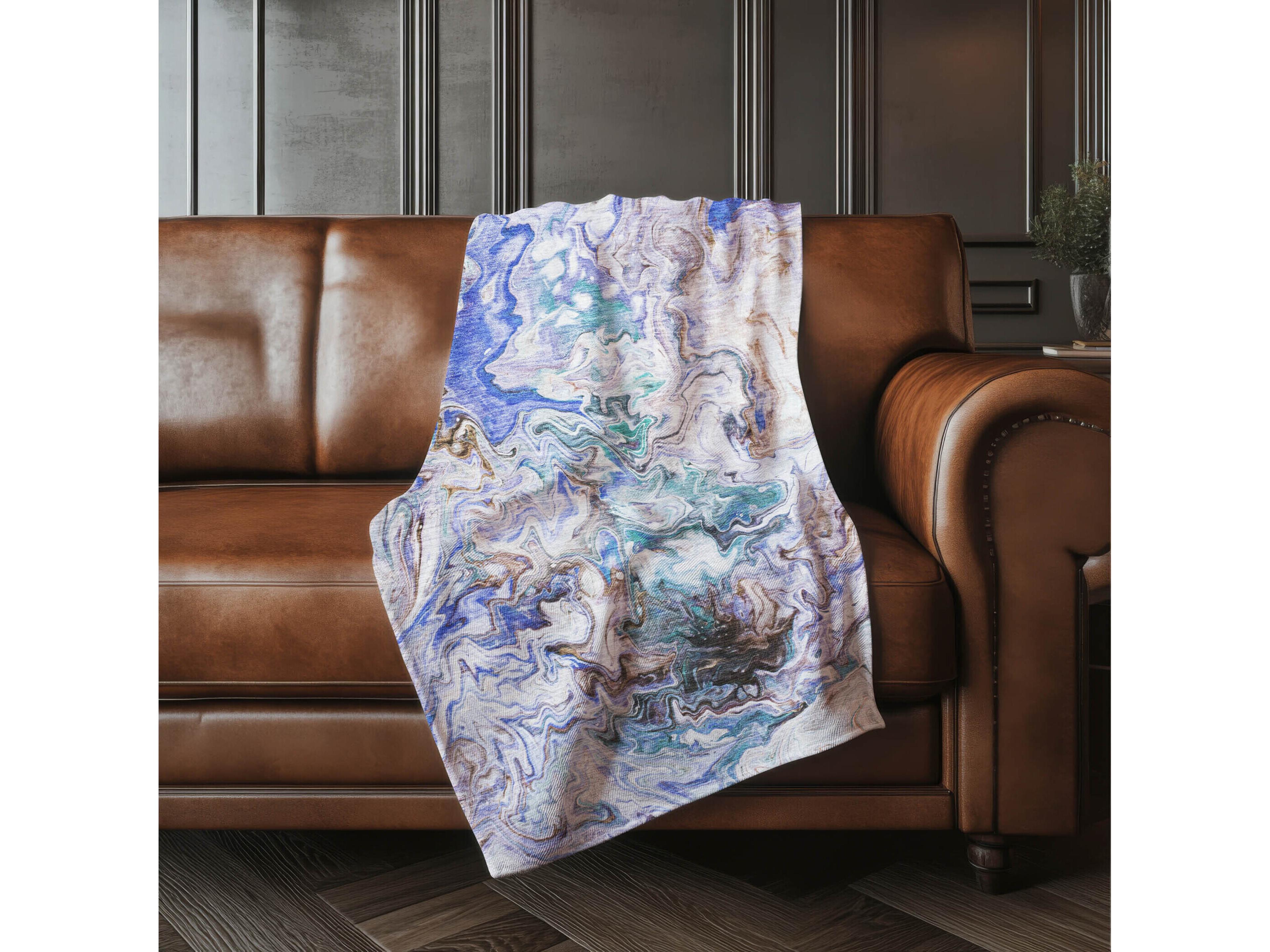 Dalyn Sherpa Brown Polyester Throw