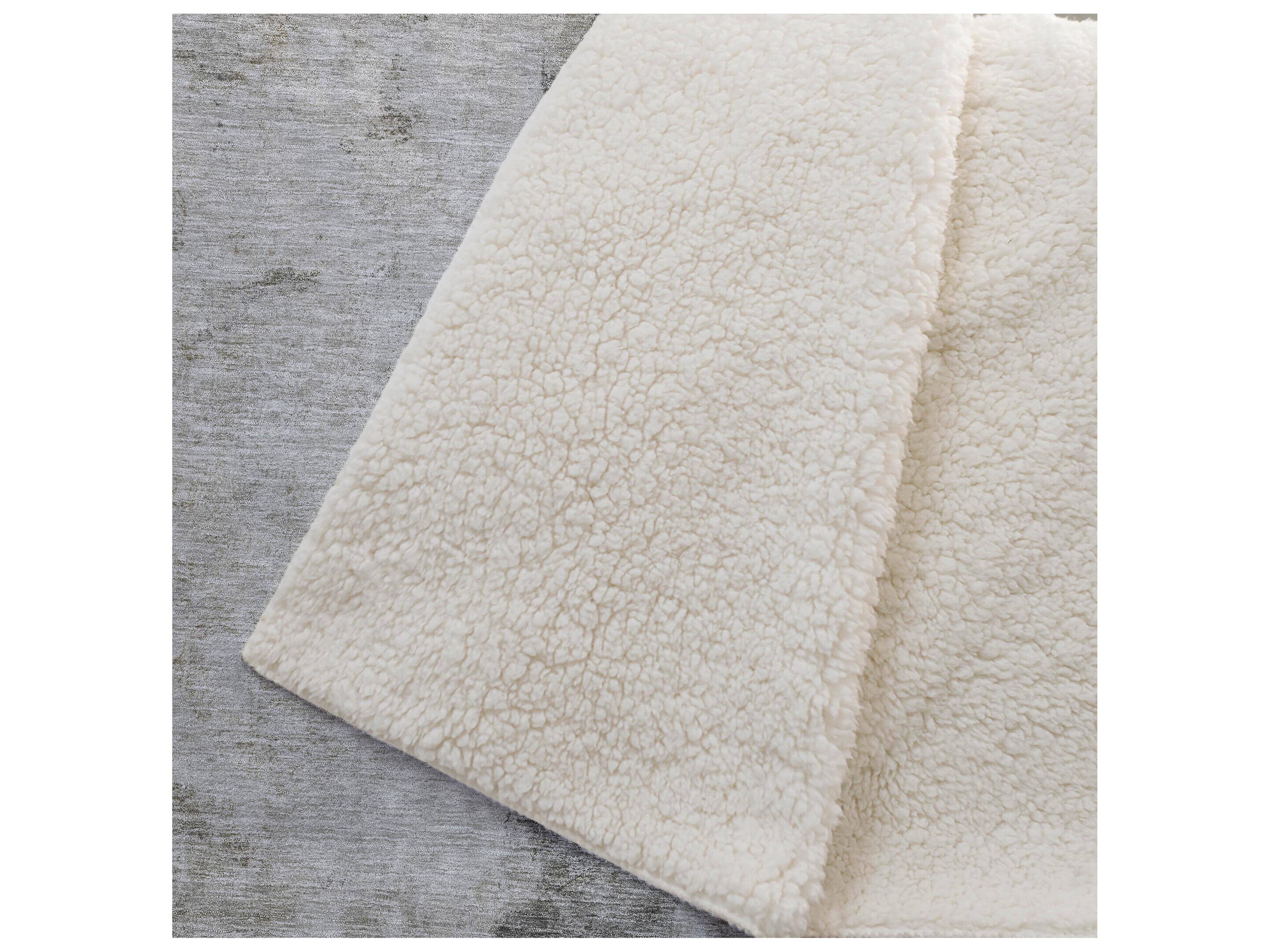 Dalyn Sherpa Brown Polyester Throw