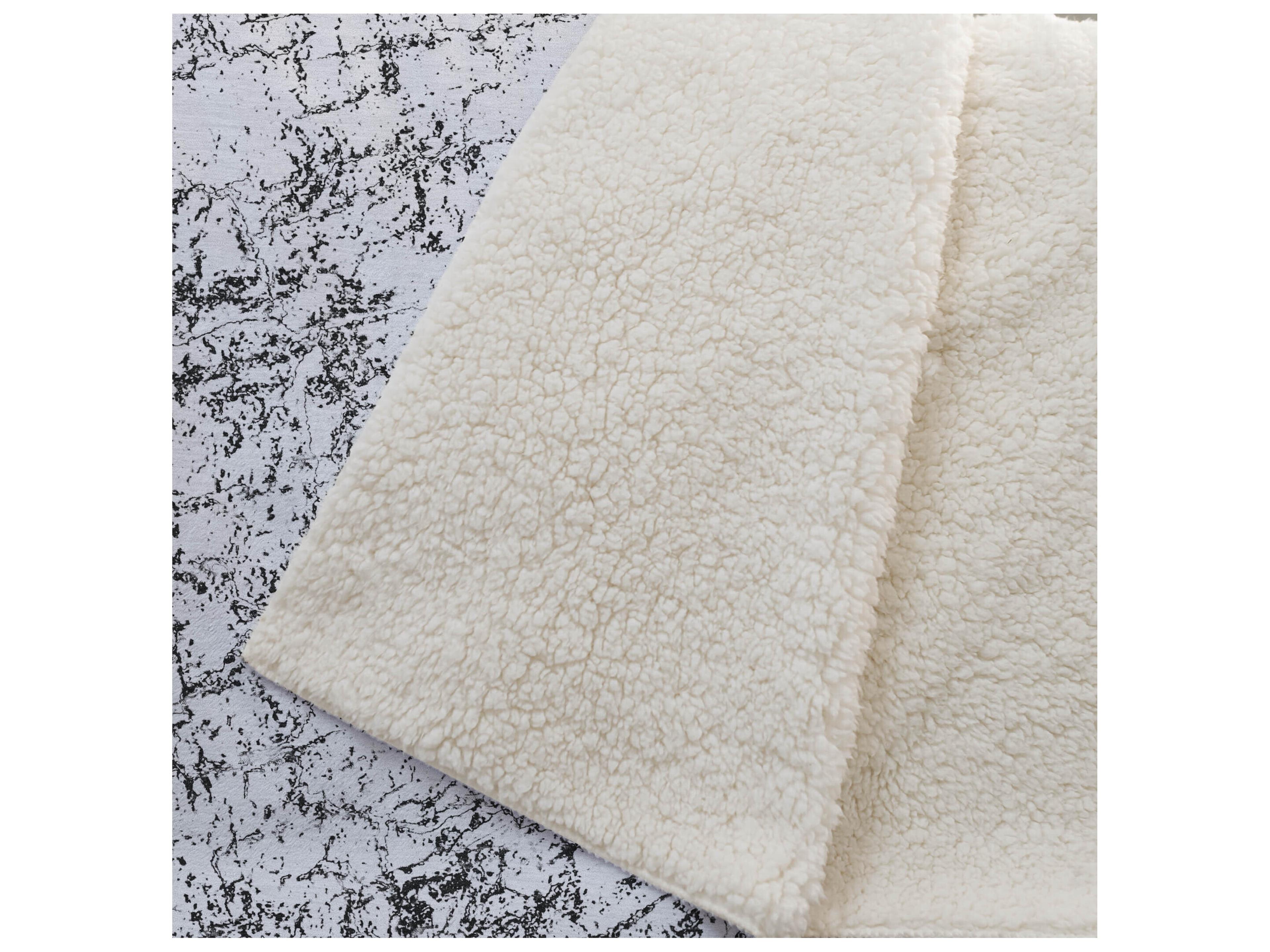 Dalyn Sherpa Black Polyester Throw