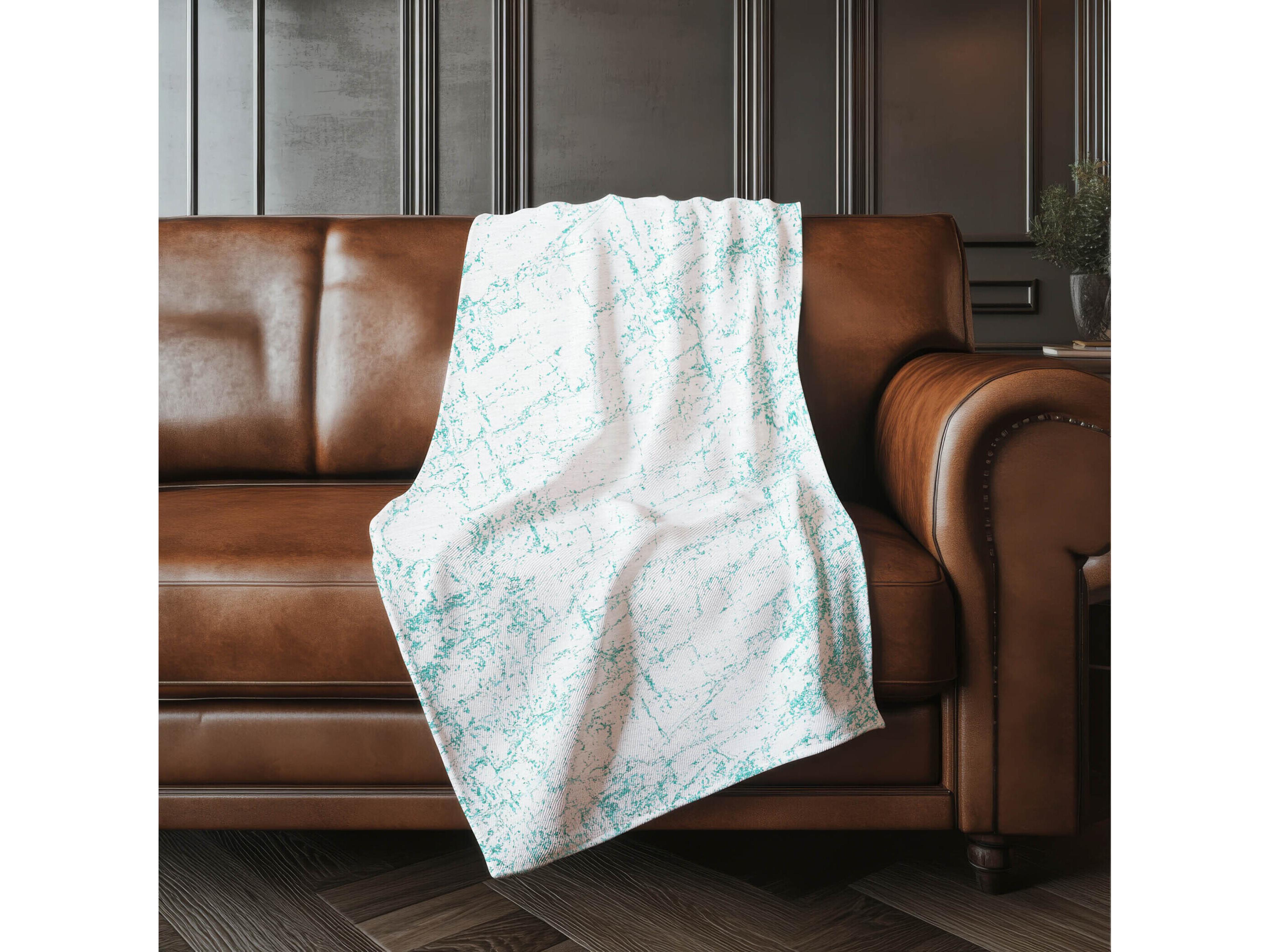 Dalyn Sherpa Teal Polyester Throw